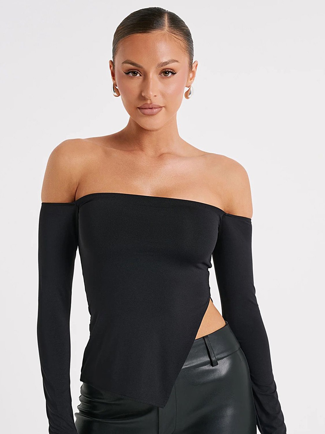 

LULU & SKY Off-Shoulder Bardot Top, Black