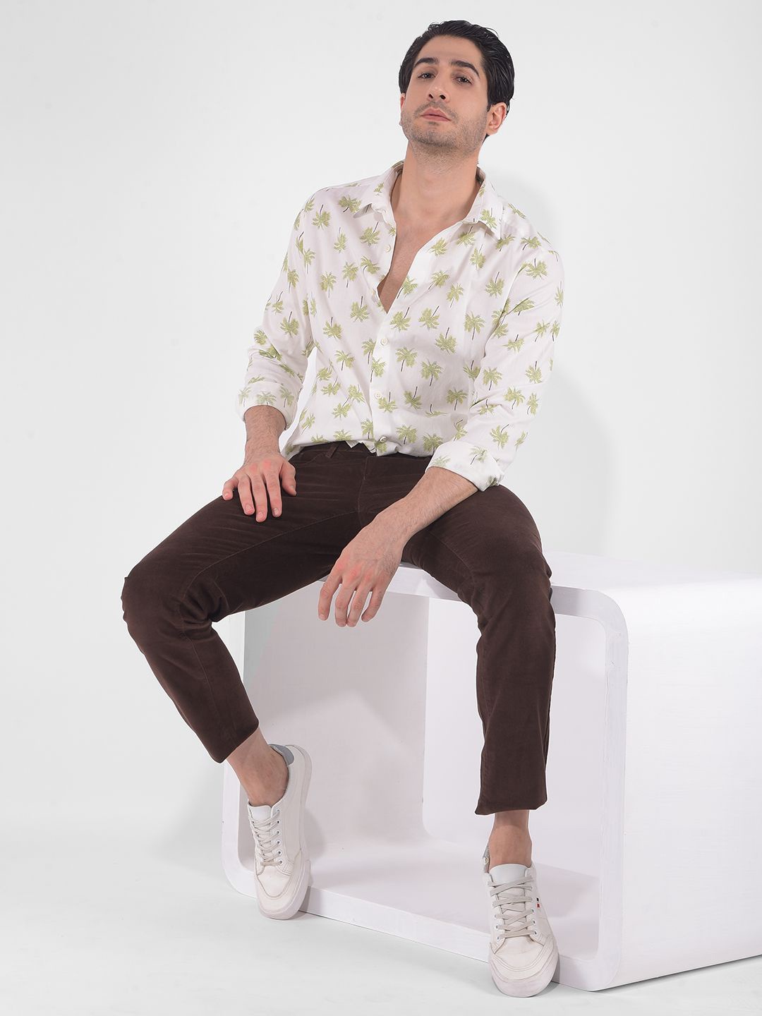 

Numero Uno Men Tropical Print Slim Fit Shirt, White