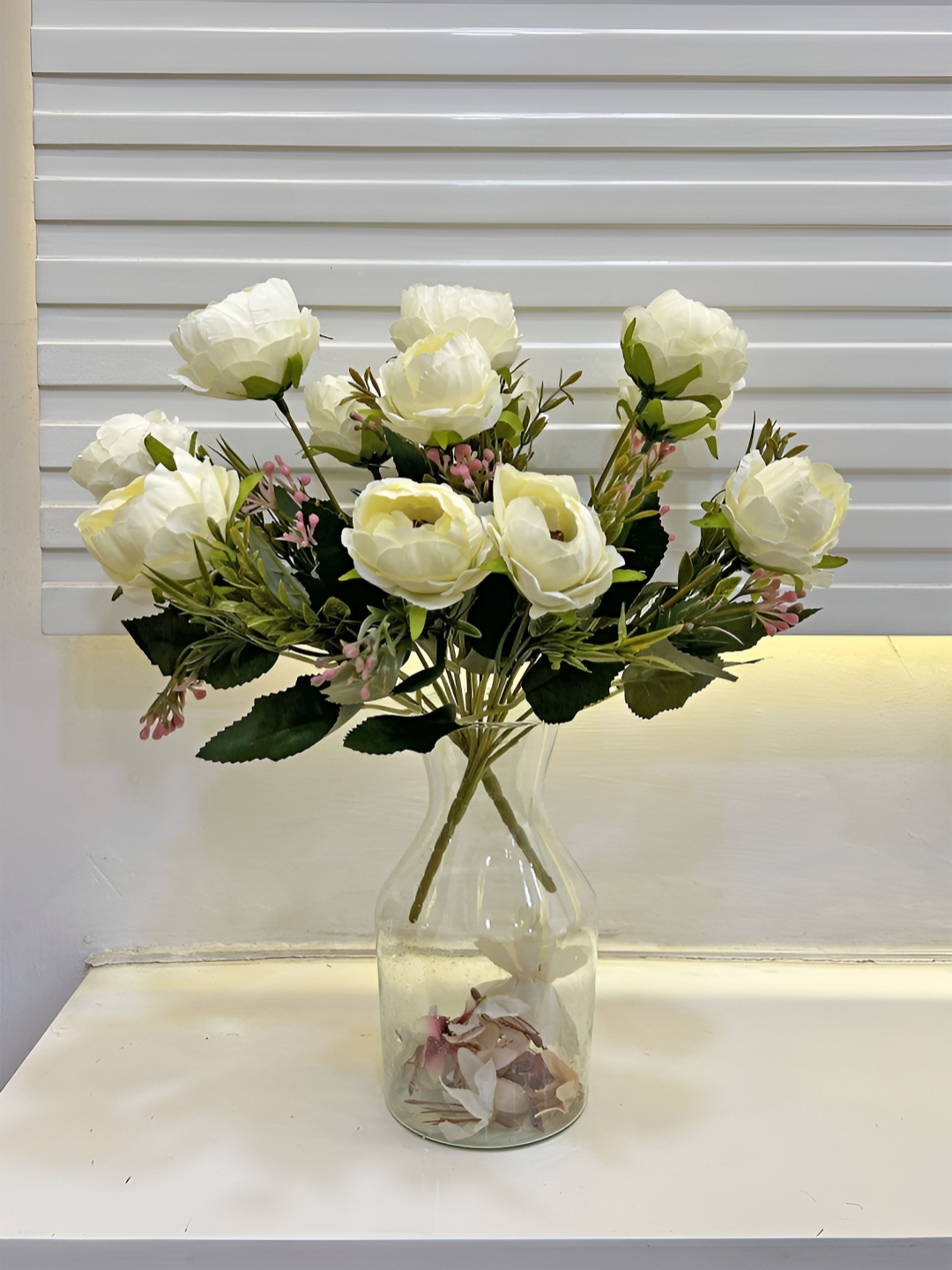

ARTSY White & Green 2 Pieces Chrysanthemum Artificial Flowers