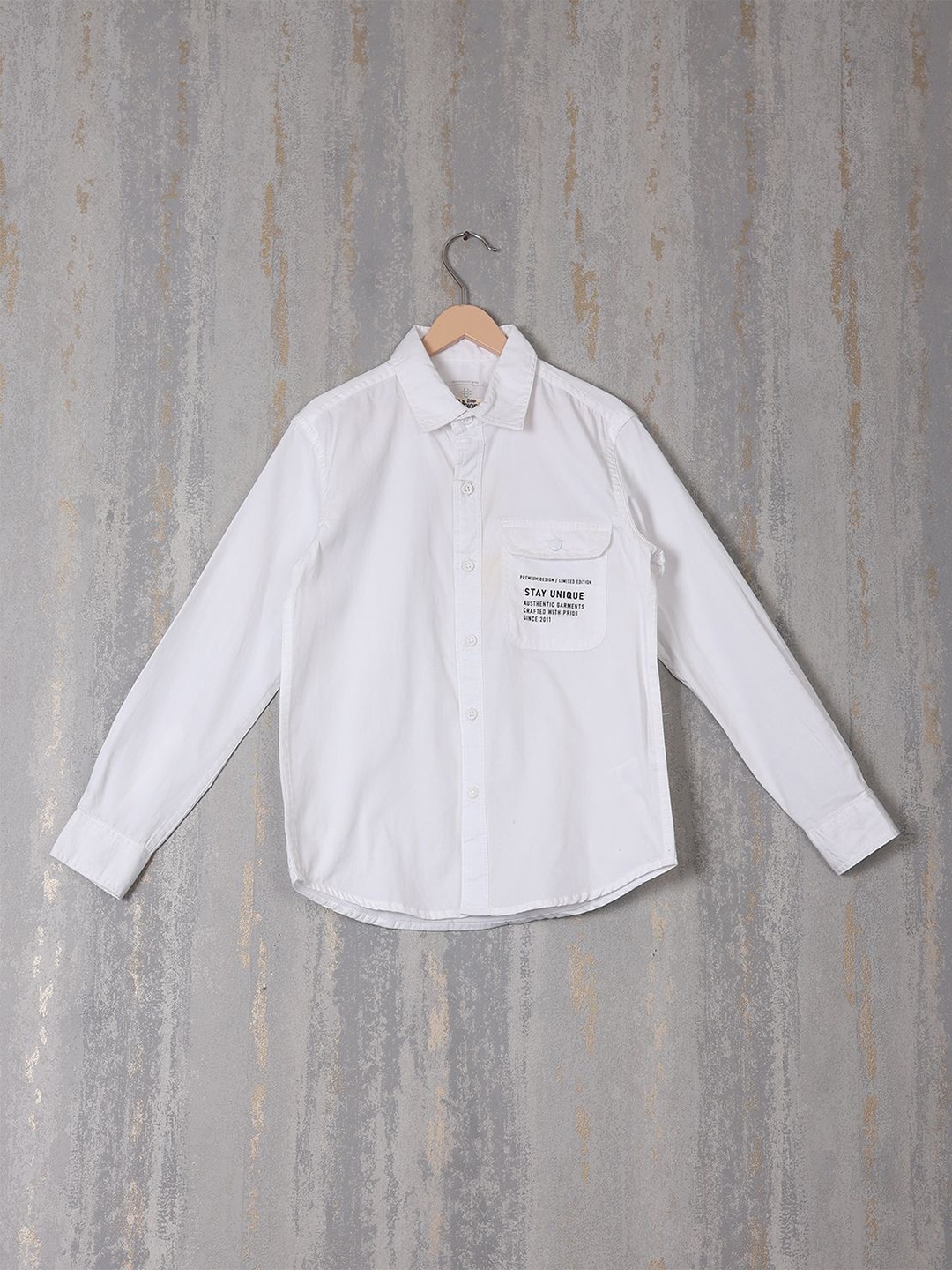 

CHUNMUN Boys Spread Collar Long Sleeves Casual Shirt, White