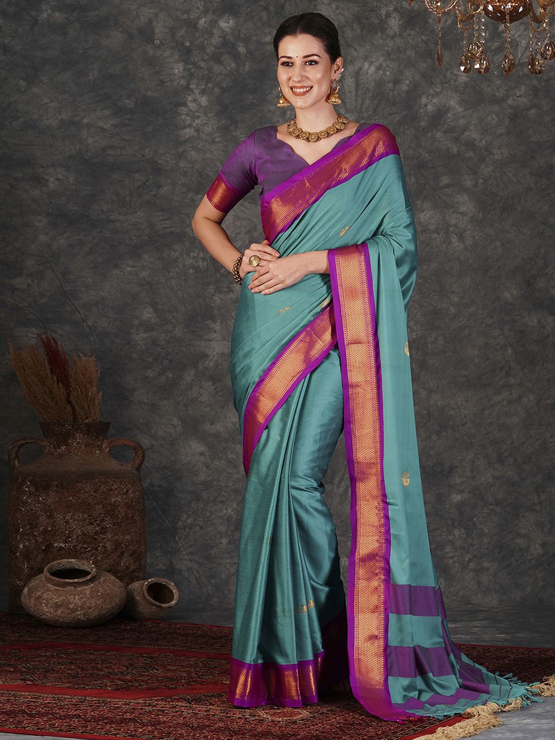 

Mitera Woven Design Zari Banarasi Saree, Turquoise blue
