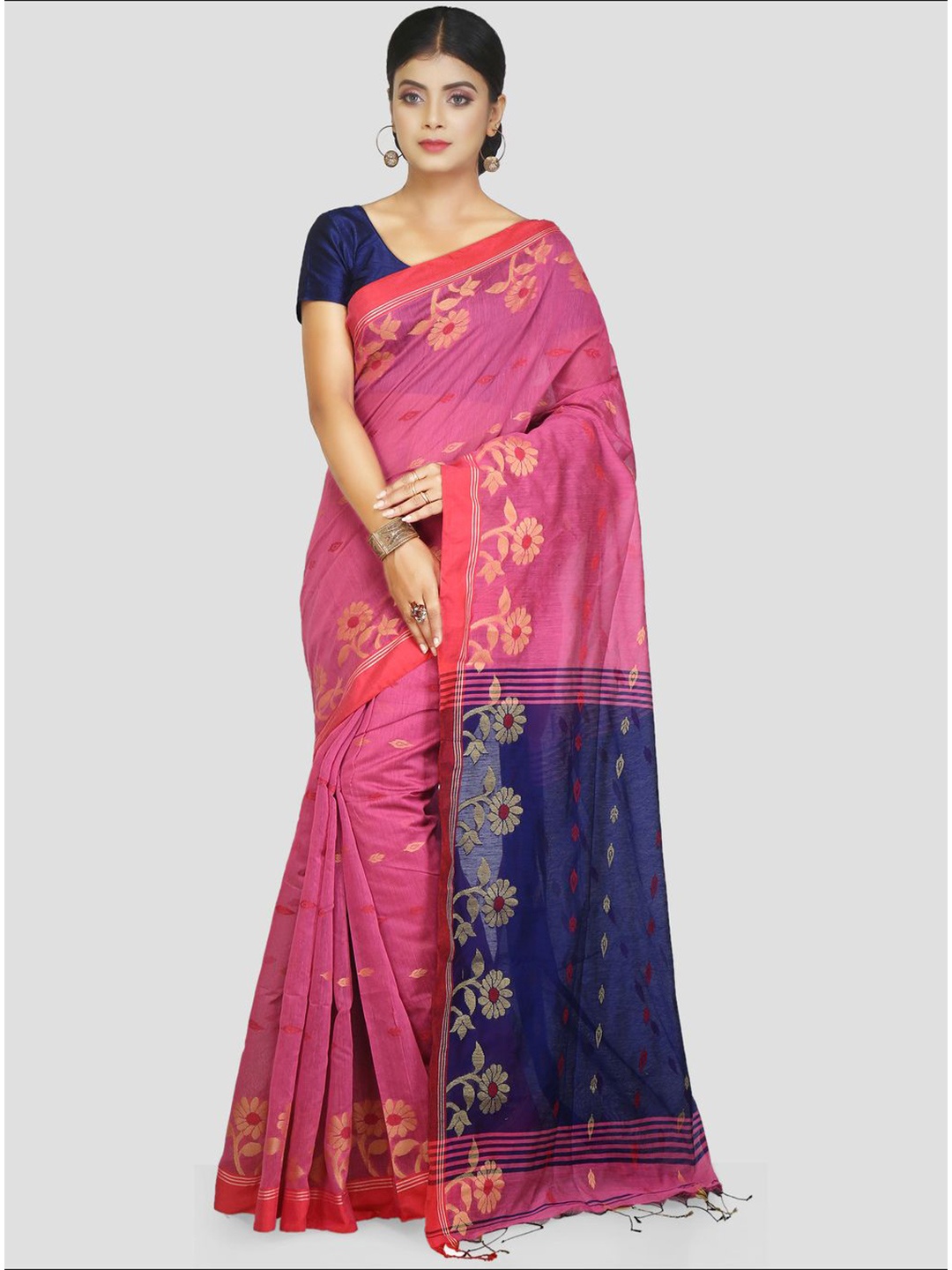 

Crochetin Woven Design Saree, Pink