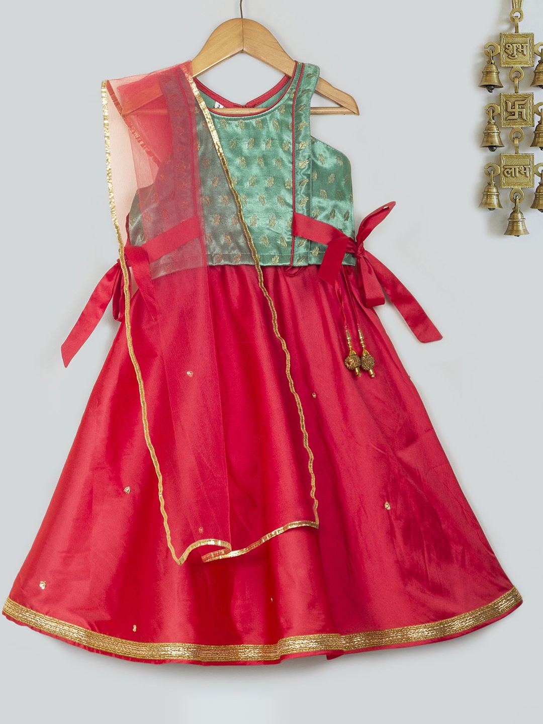 

Tangerine Closet Girls Printed Ready to Wear Lehenga & Blouse With Dupatta, Pink