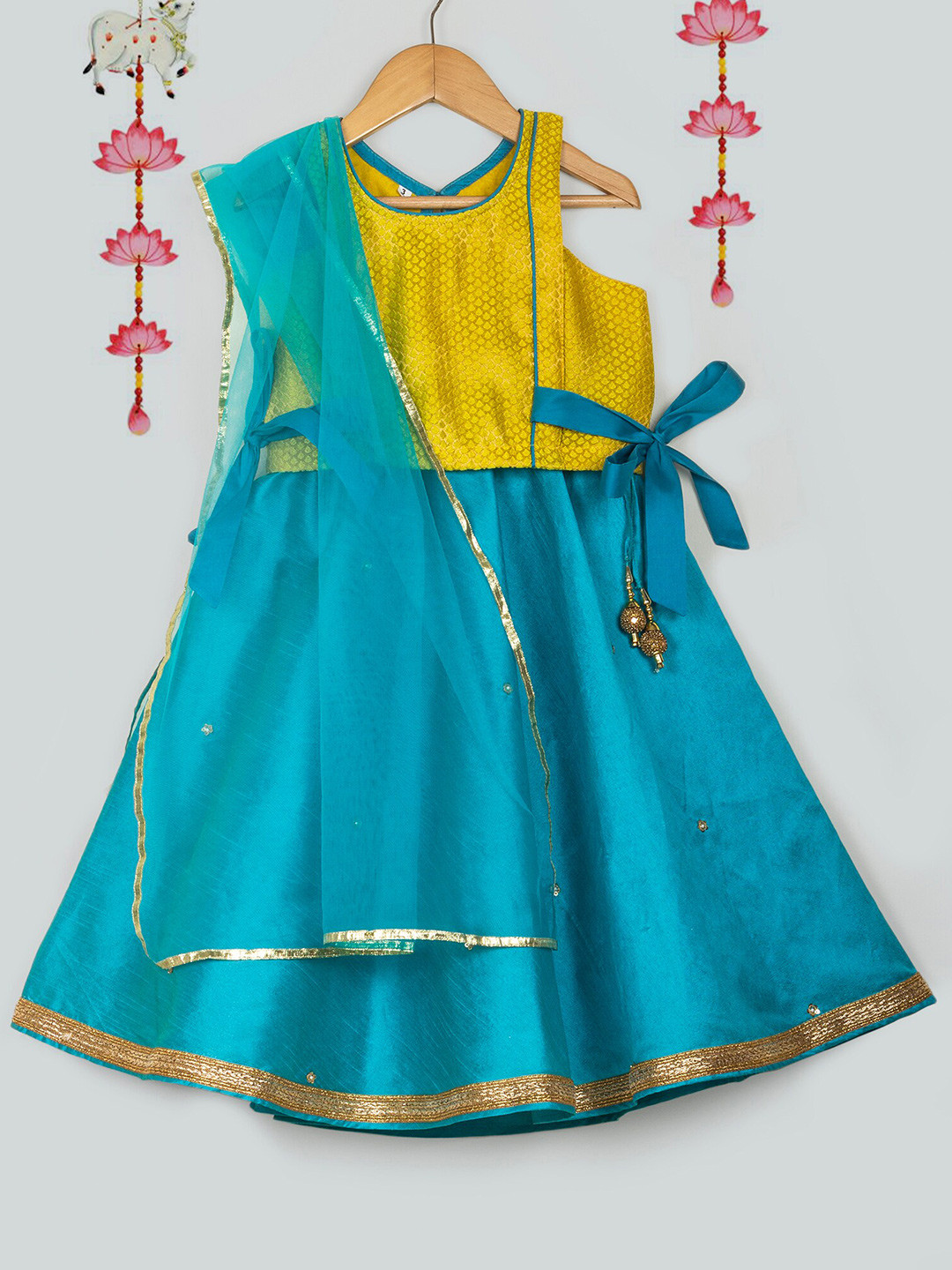 

Tangerine Closet Girls Woven Design Brocade Ready to Wear Lehenga & Blouse With Dupatta, Turquoise blue