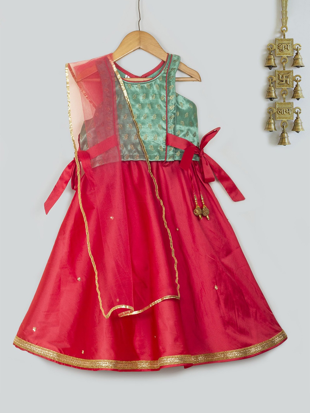

Tangerine Closet Girls Woven Design Gotta Patti Ready to Wear Lehenga Choli With Dupatta, Pink