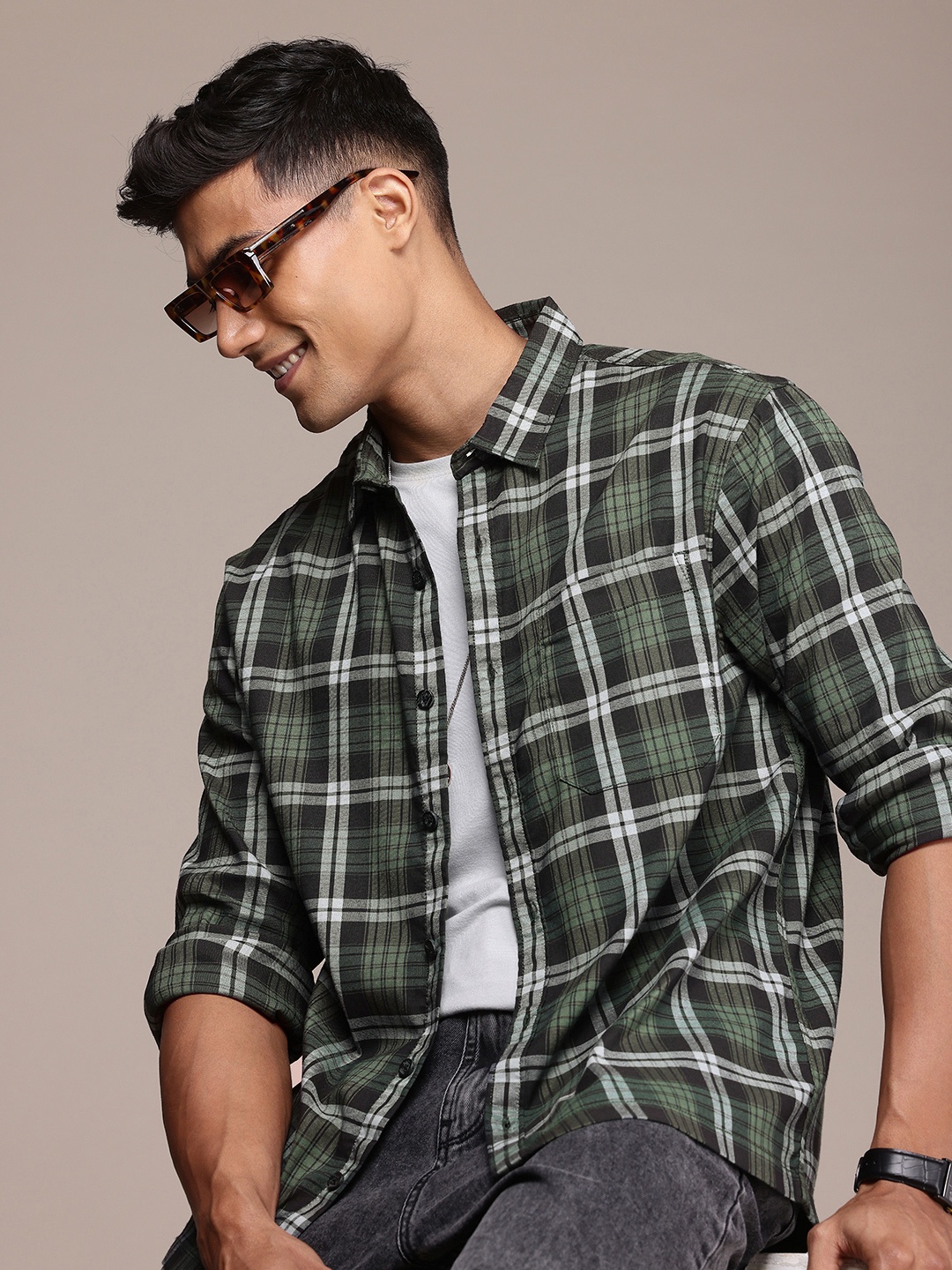 

WROGN Checked Drop-Shoulder Sleeves Comfort Fit Casual Shirt, Olive
