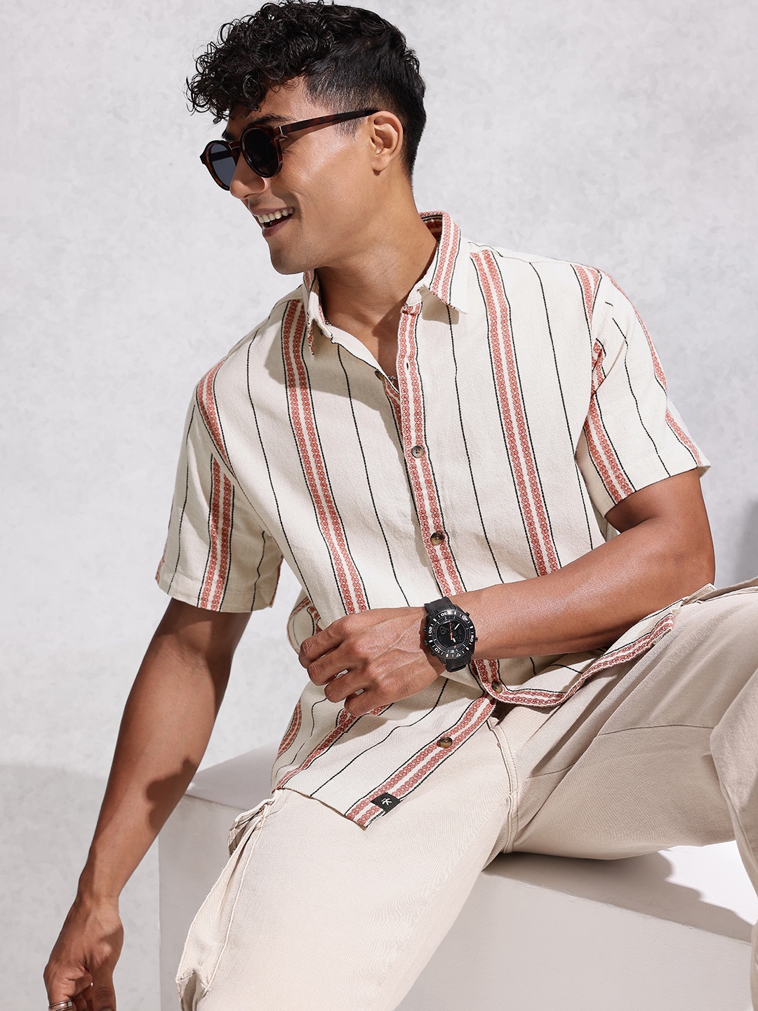 

WROGN Striped Comfort Fit Knitted Casual Shirt, Beige