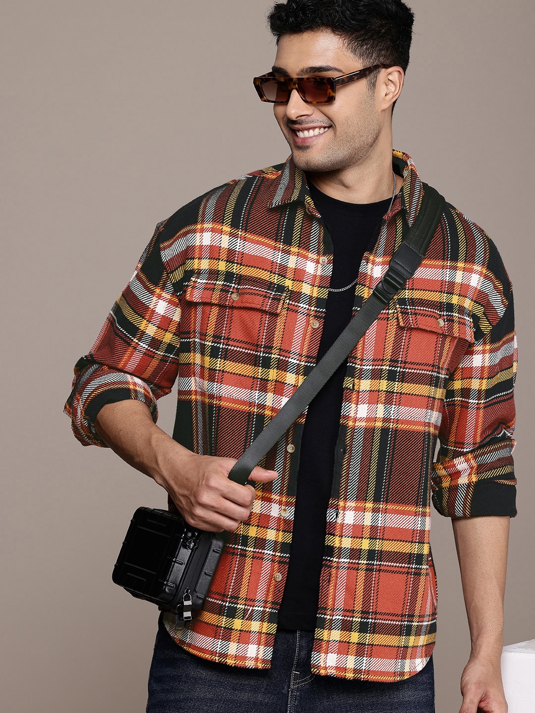 

WROGN Tartan Checks Drop-Shoulder Oversized Casual Shirt, Black