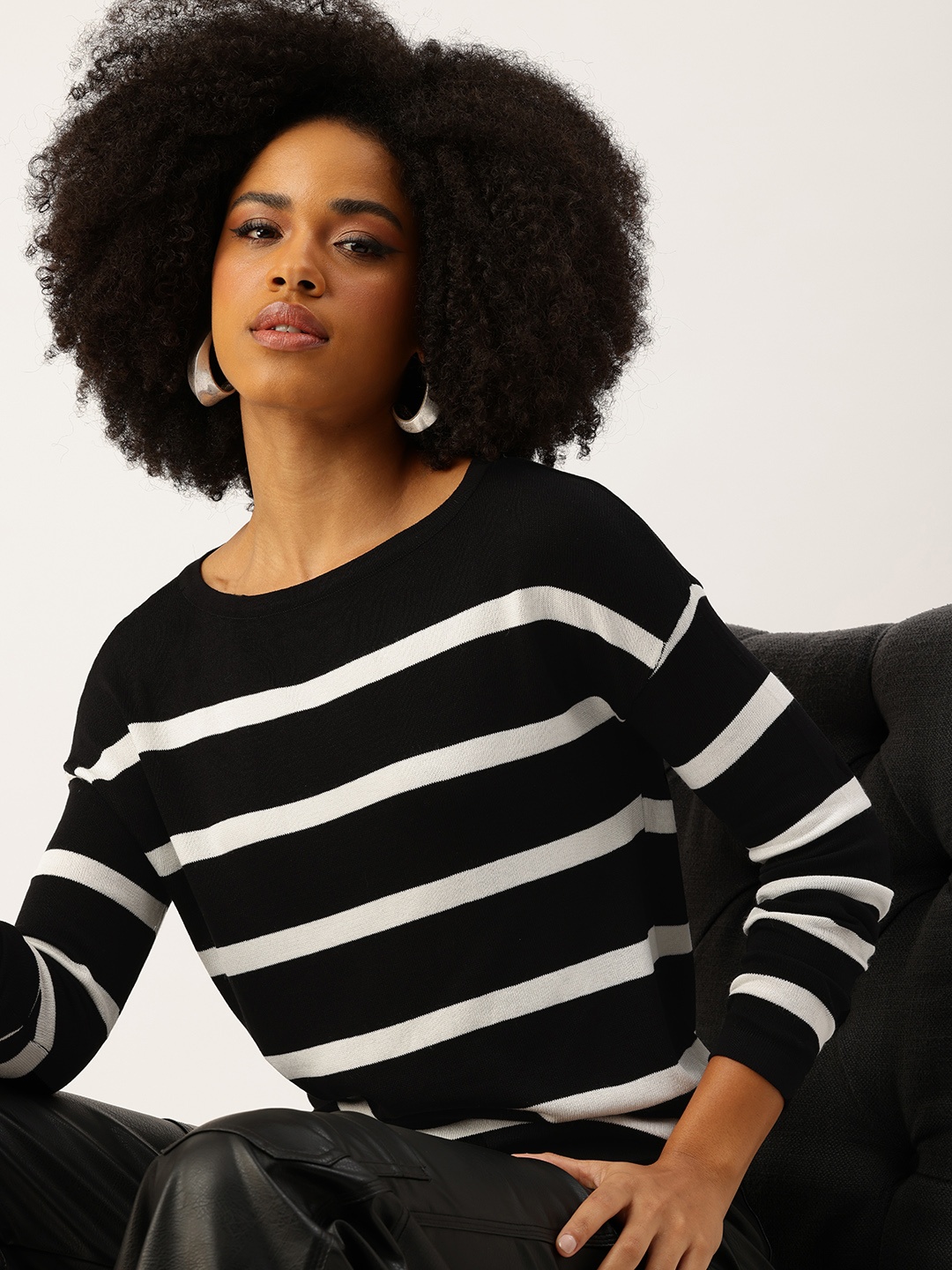 

bebe Long Sleeves Striped Pullover, Black