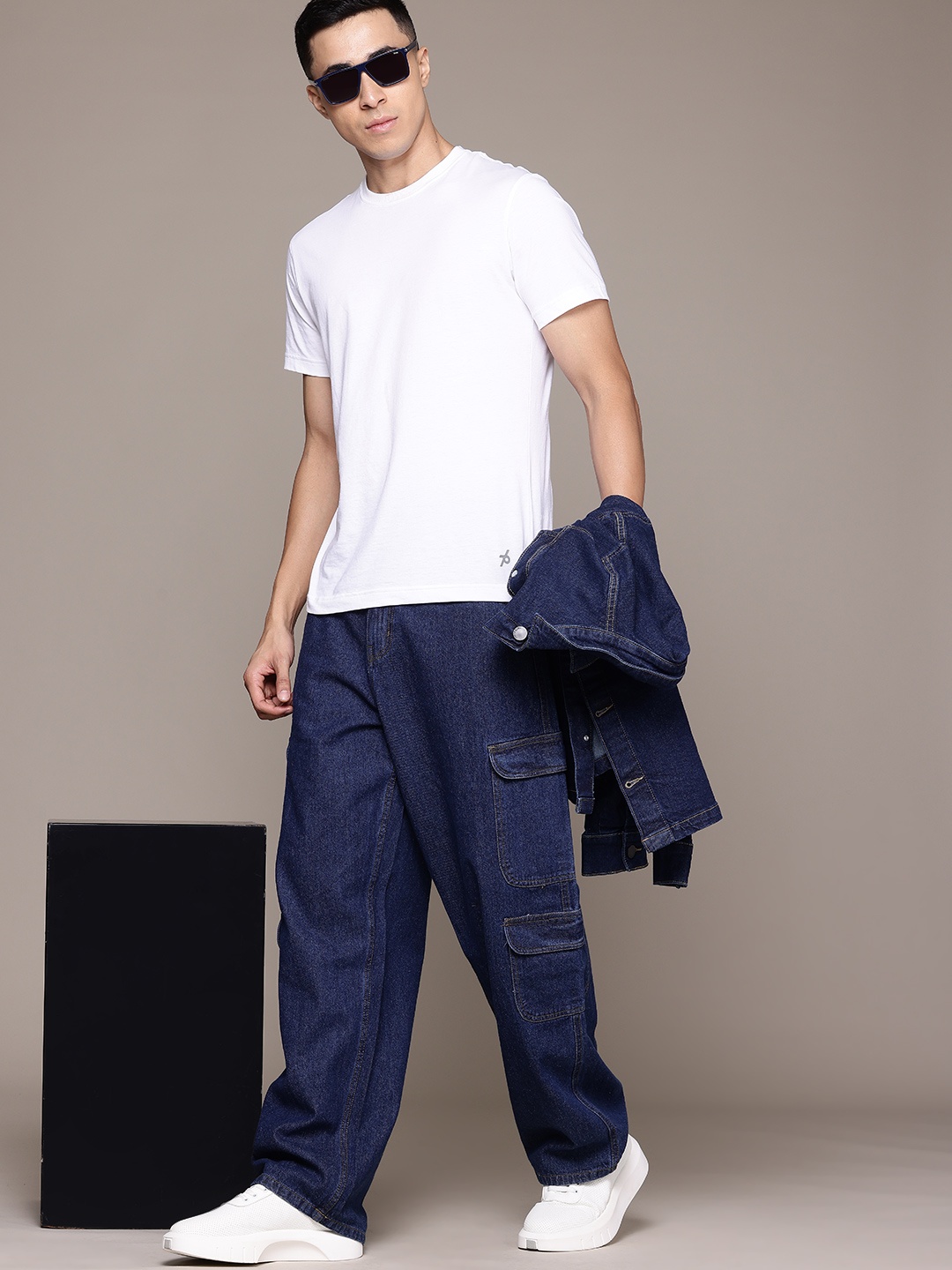 

The Roadster Life Co. Men Baggy Loose Fit Cargo Jeans, Navy blue