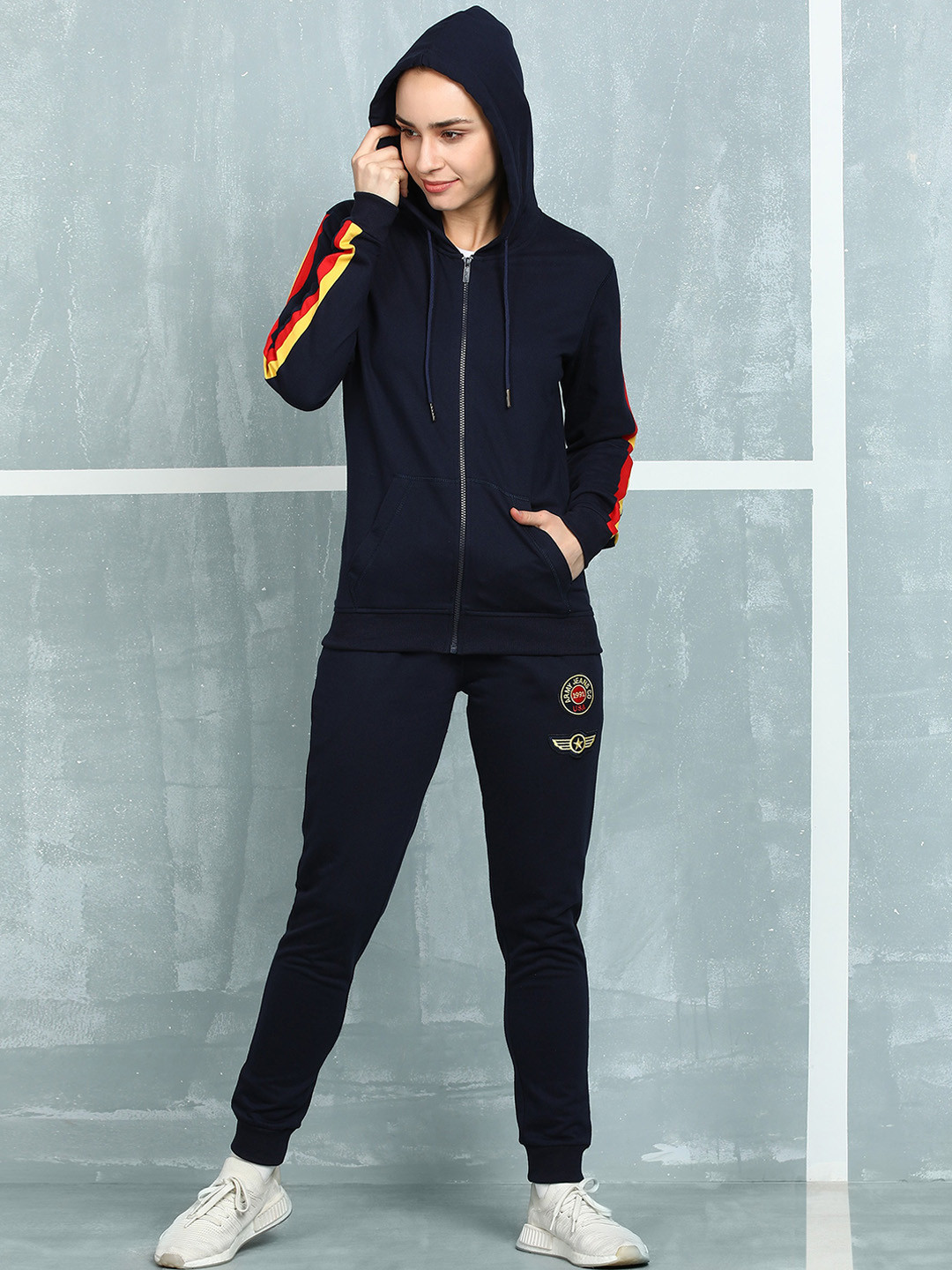 

M7 by Metronaut Women Hooded Mid-Rise Tracksuits, Navy blue