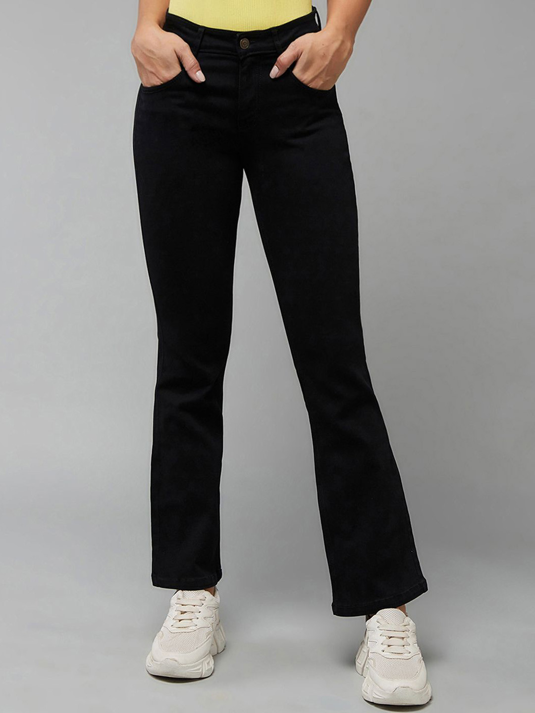 

Dolce Crudo Women Bootcut High-Rise Clean Look Stretchable Jeans, Black