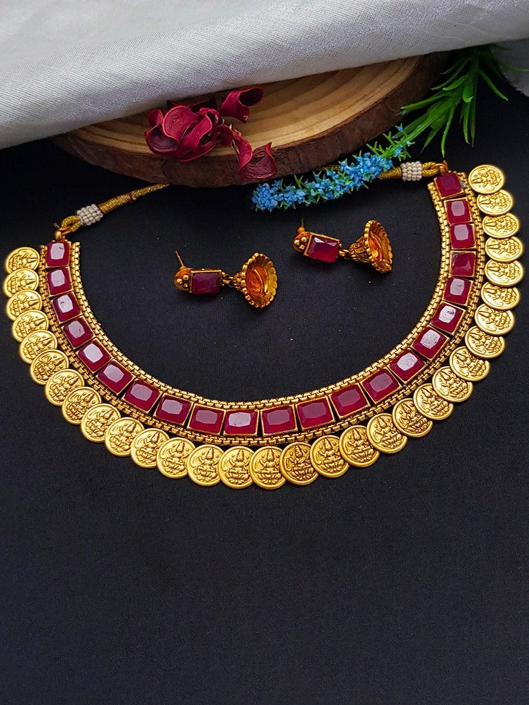 

GRIIHAM Gold-Plated Cubic Zirconia Studded Jewellery Set