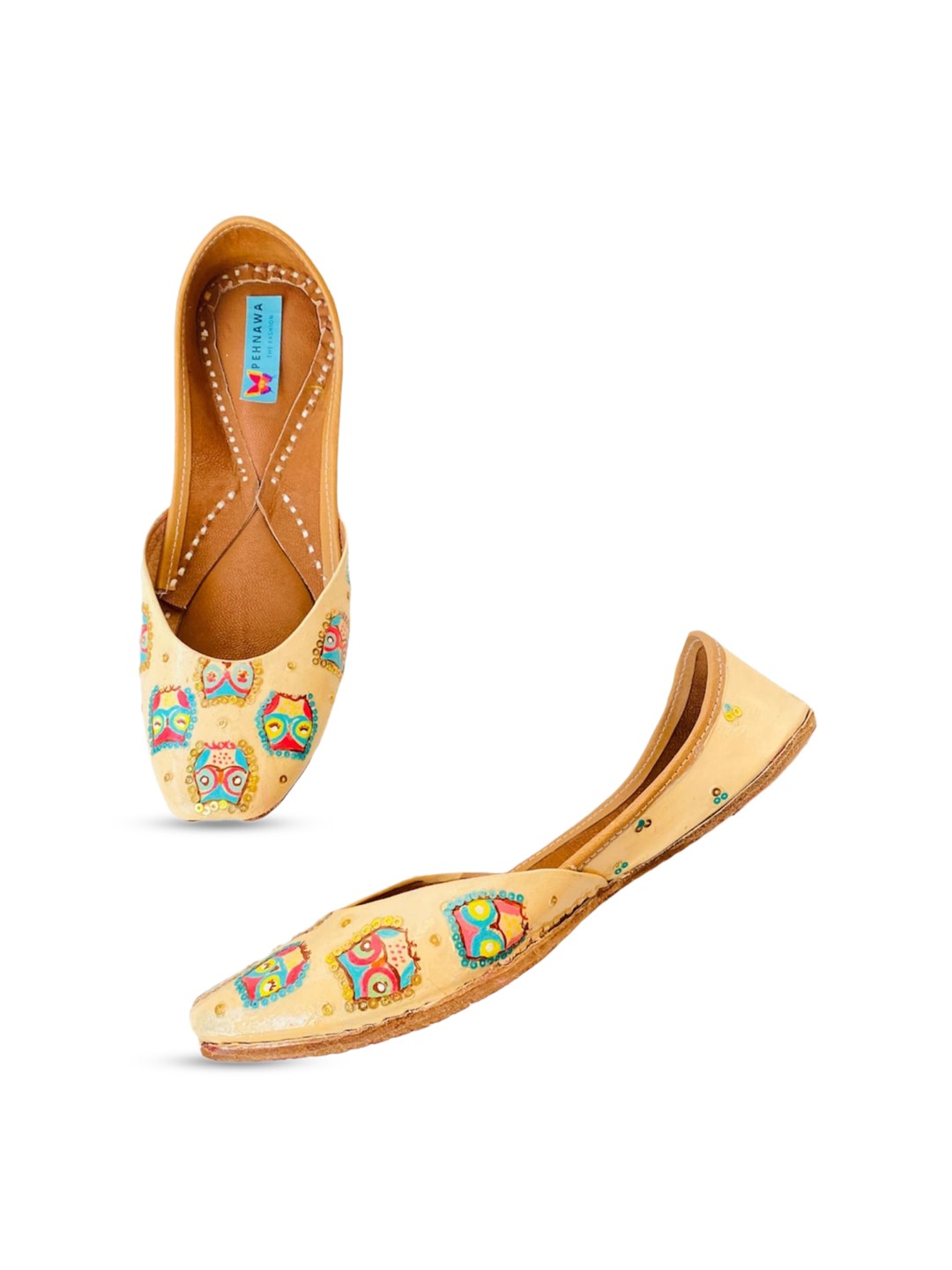 

PehnawaCraft Printed Round Toe Leather Mojaris, Beige