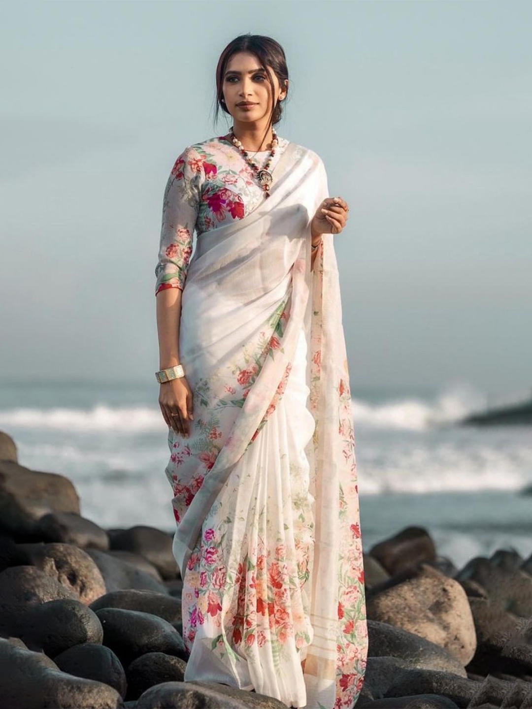 

Celeb Styles Floral Pure Linen Saree, White