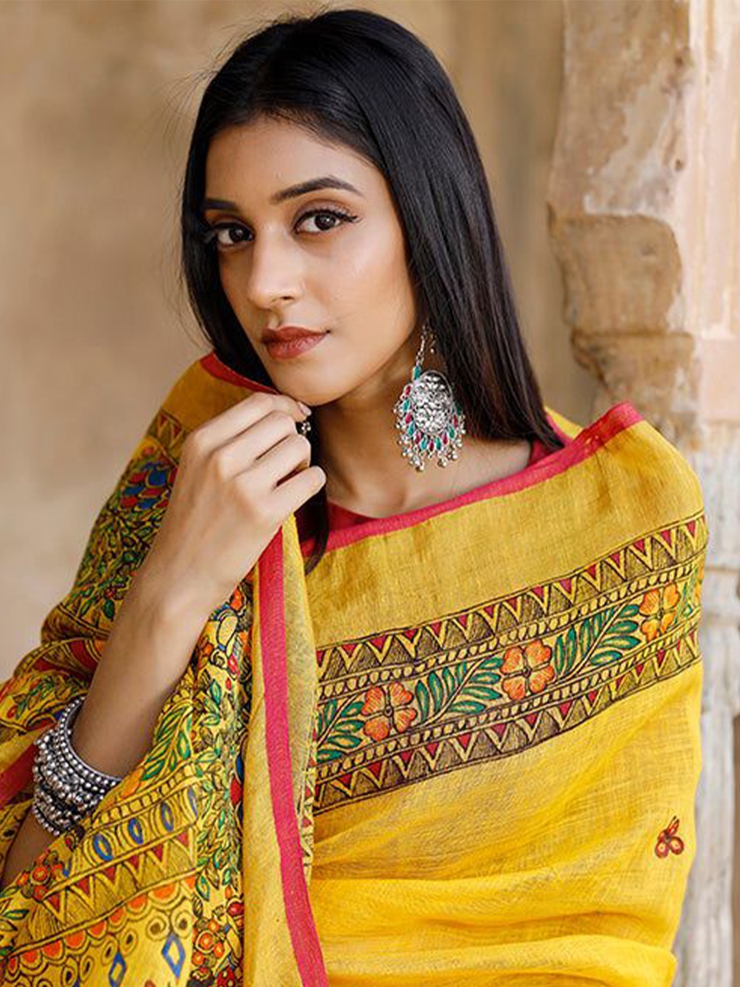 

Celeb Styles Ethnic Motifs Pure Linen Blend Saree, Yellow