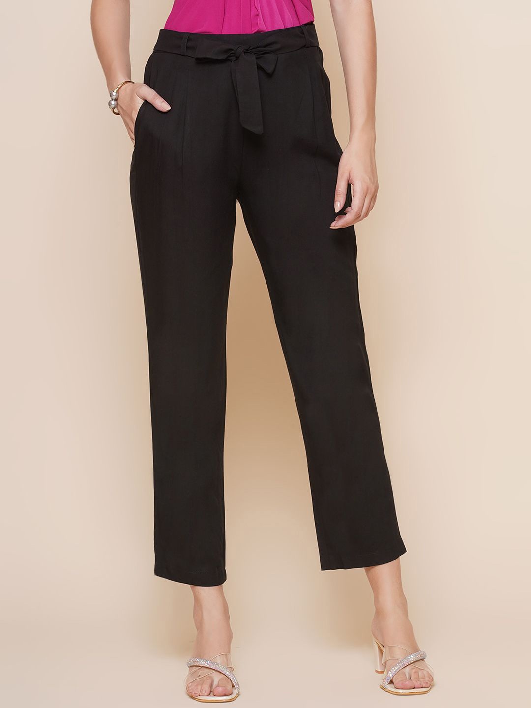 

BAESD Women Relaxed Mid-Rise Regular Trousers, Black