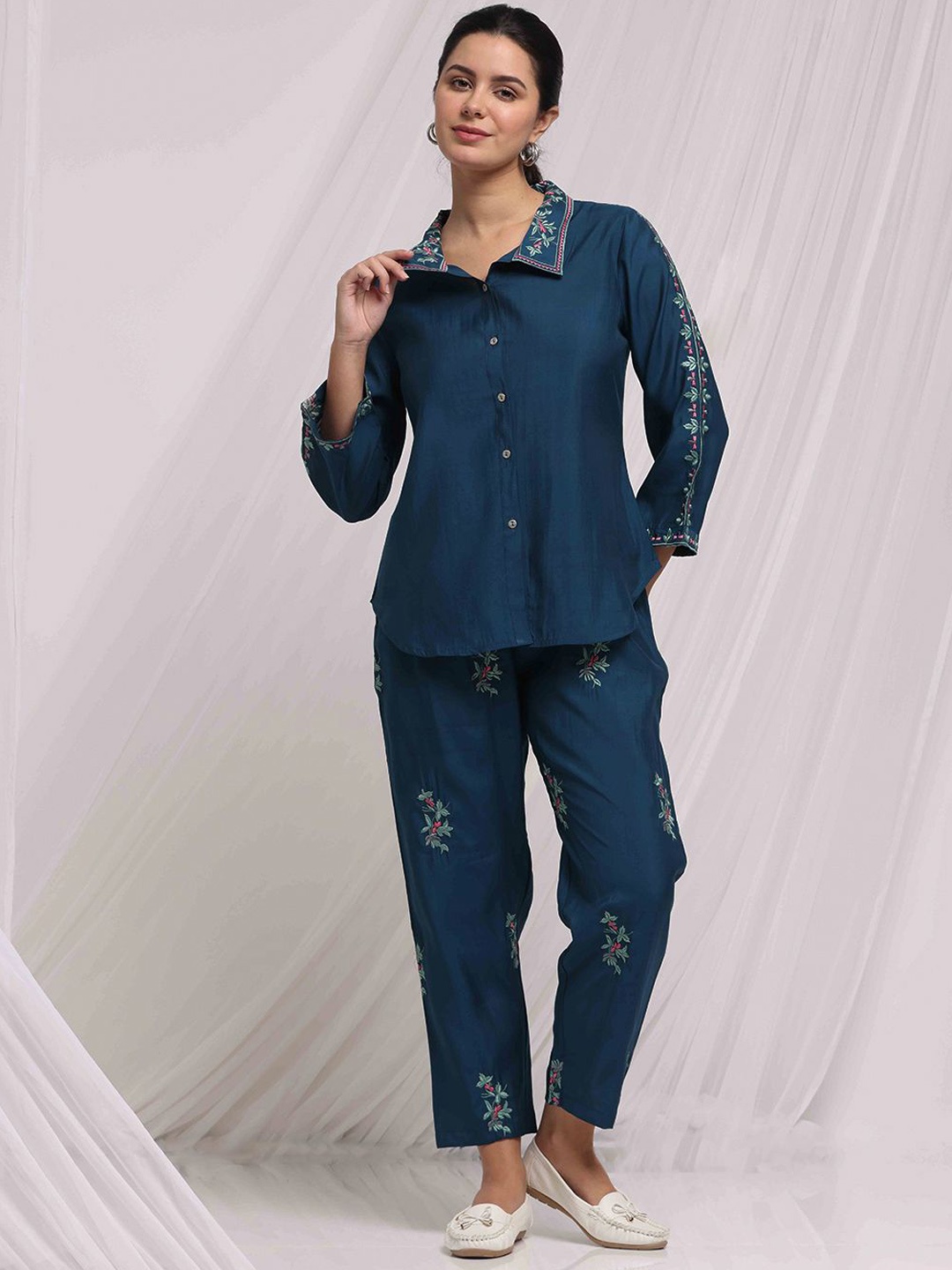 

Anouk Teal Blue Floral Embroidered Long Sleeves Pure Cotton Shirt With Trousers