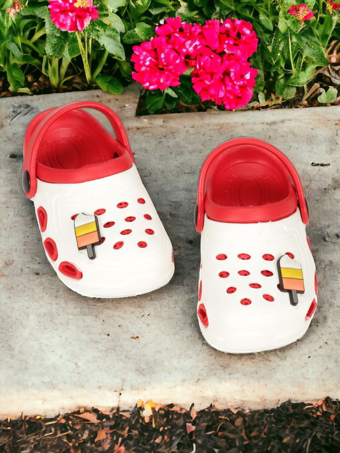 

Lil Lollipop Unisex Kids Rubber Clogs, Cream