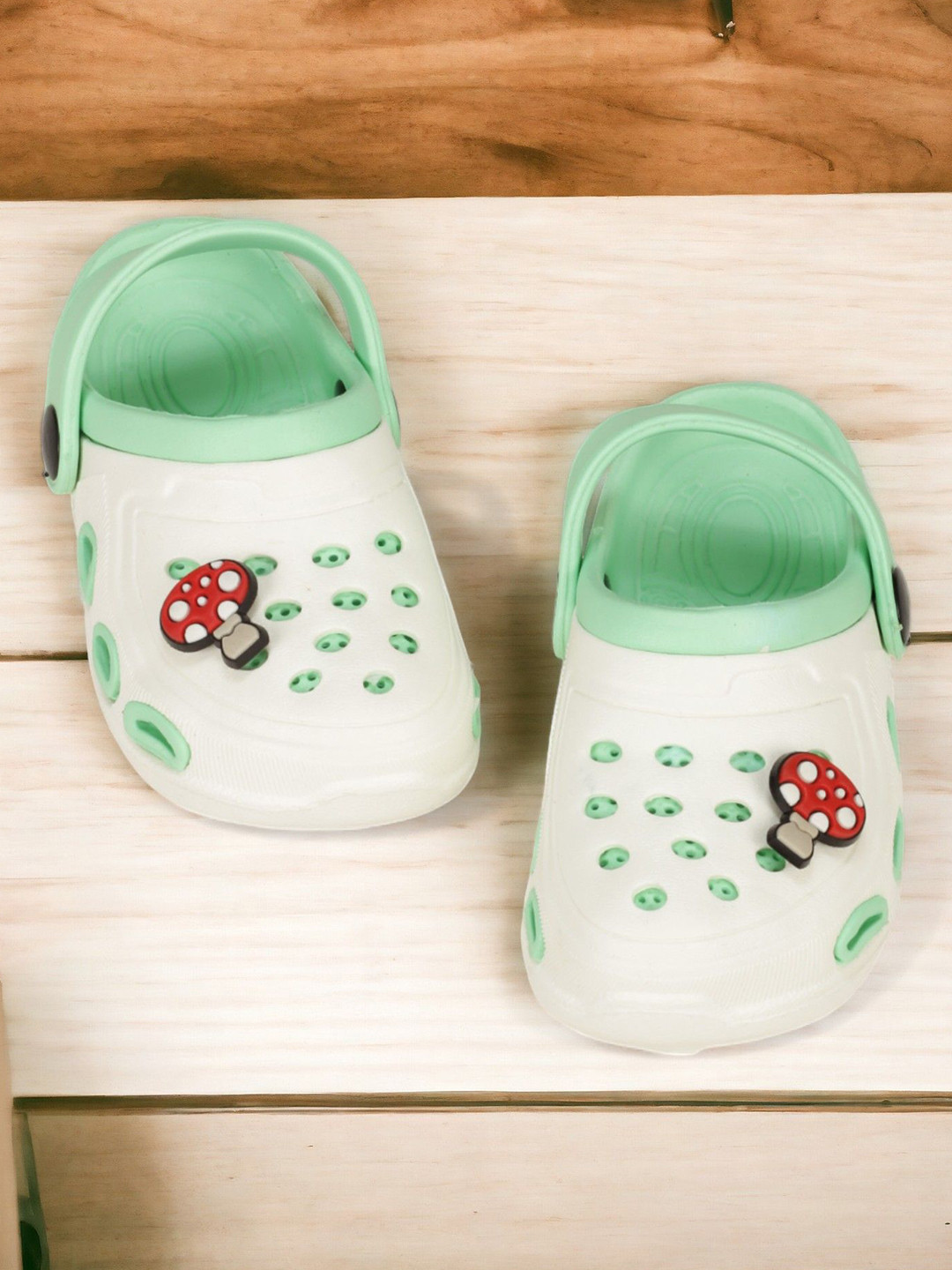 

Lil Lollipop Unisex Kids Rubber Clogs, Cream