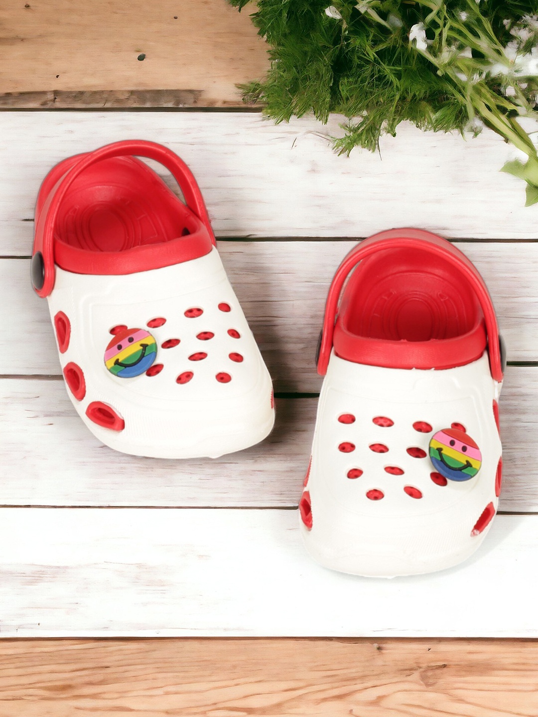 

Lil Lollipop Unisex Kids Rubber Clogs, Cream