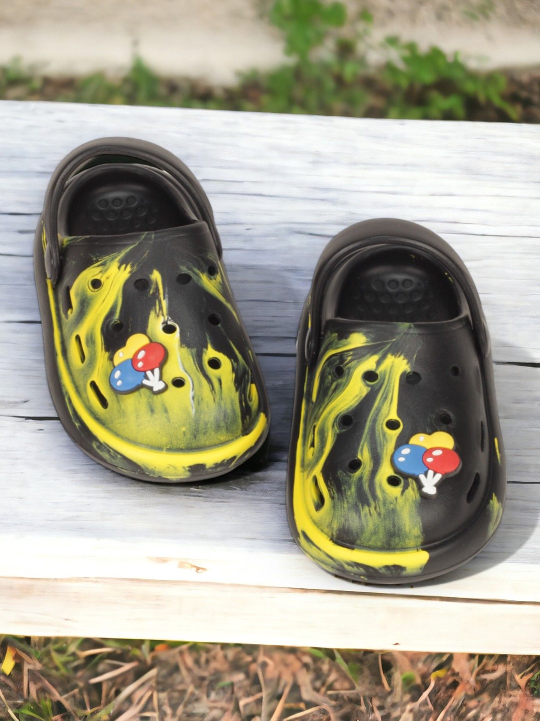 

Lil Lollipop Unisex Kids Rubber Clogs, Black