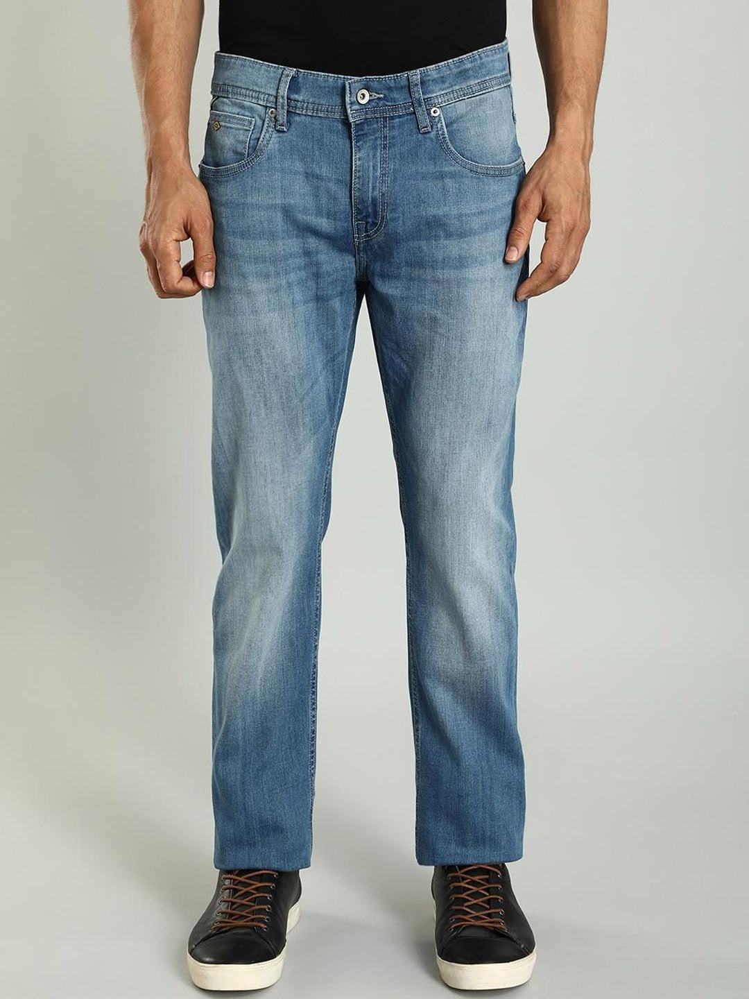 

Indian Terrain Men Jean Tapered Fit Clean Look Heavy Fade Stretchable Jeans, Blue