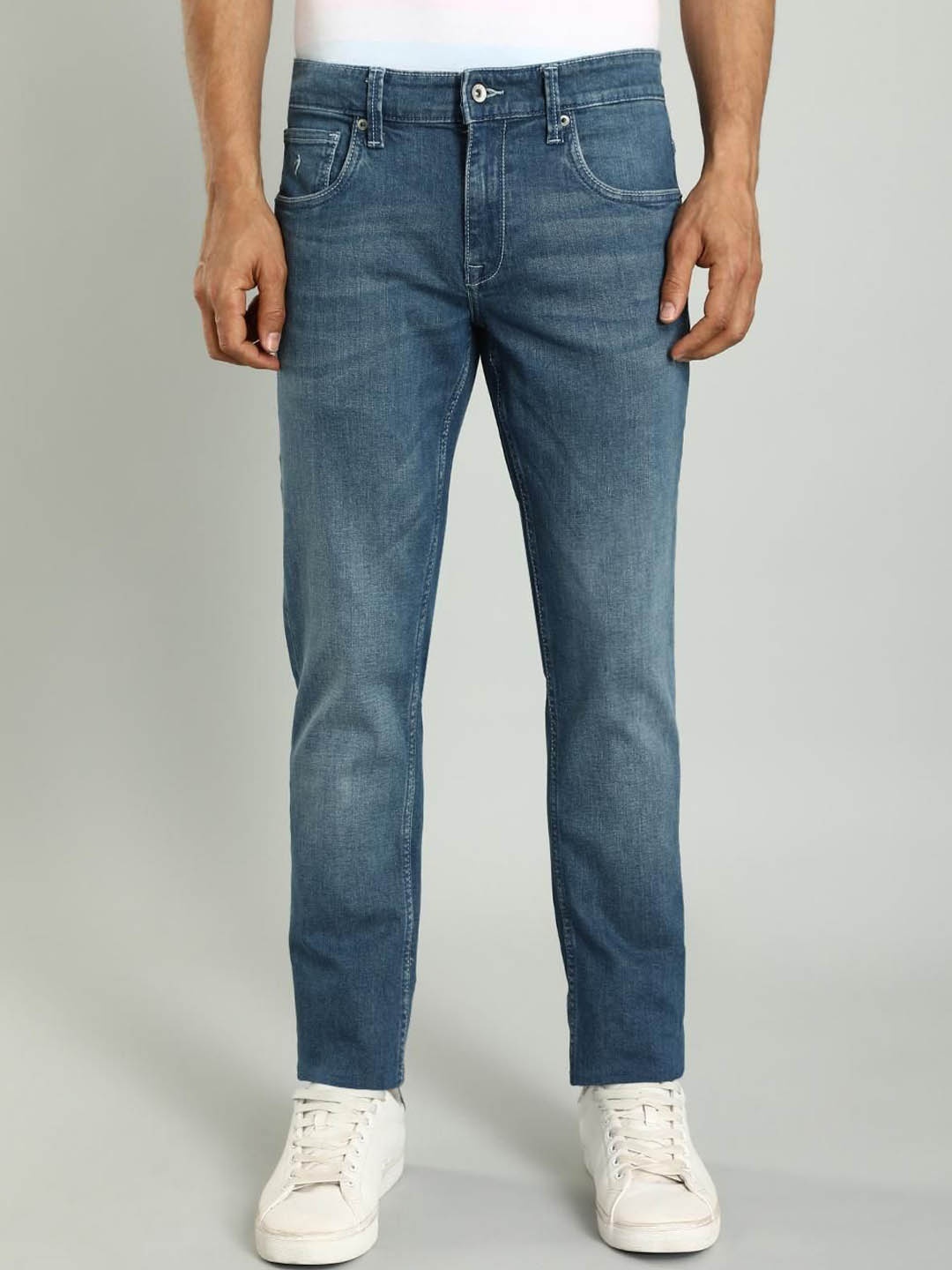 

Indian Terrain Men Kruger Skinny Fit Light Fade Stretchable Jeans, Blue