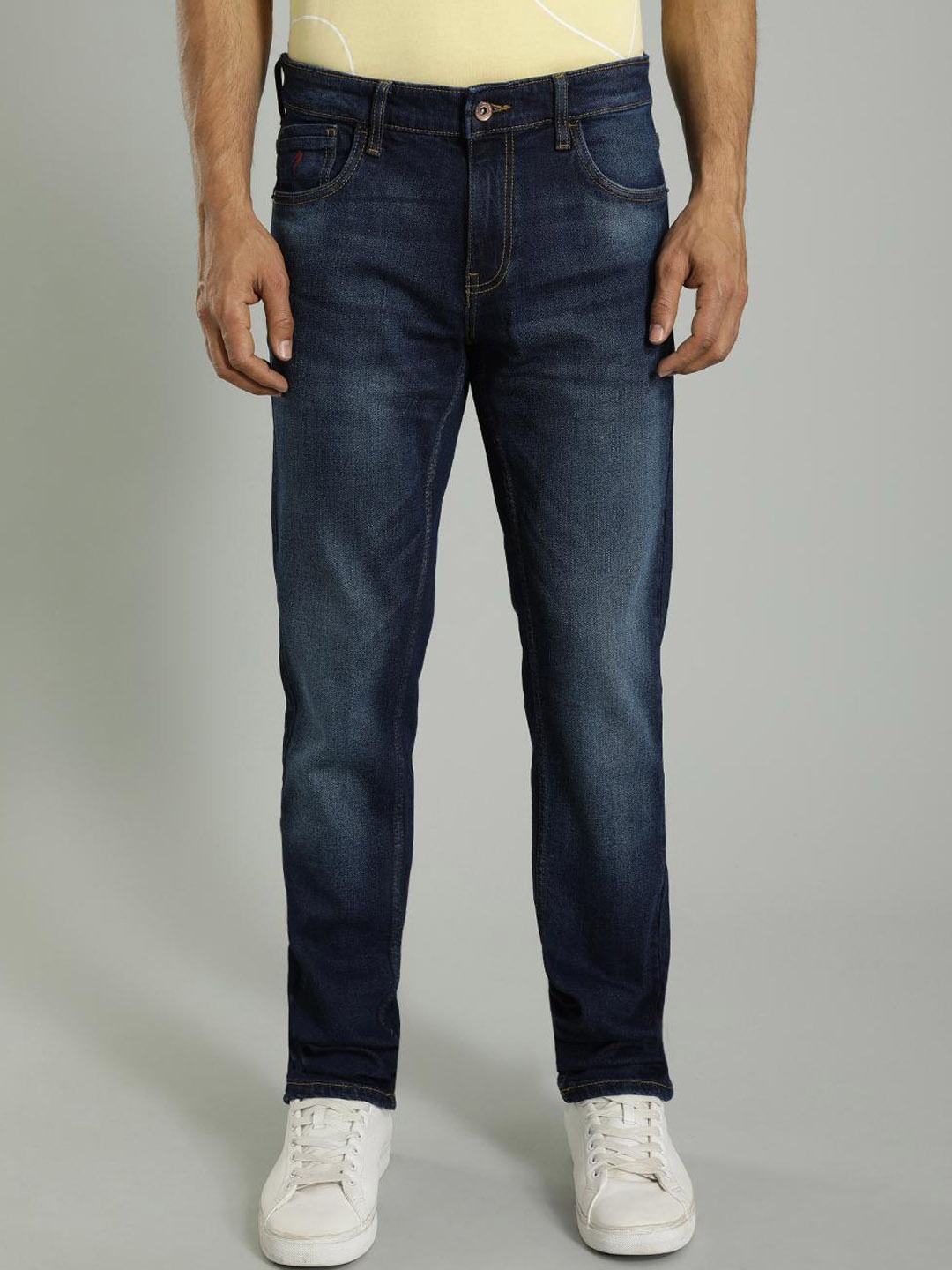 

Indian Terrain Men Brooklyn Tapered Fit Mid-Rise Light Fade Clean Look Stretchable Jeans, Blue