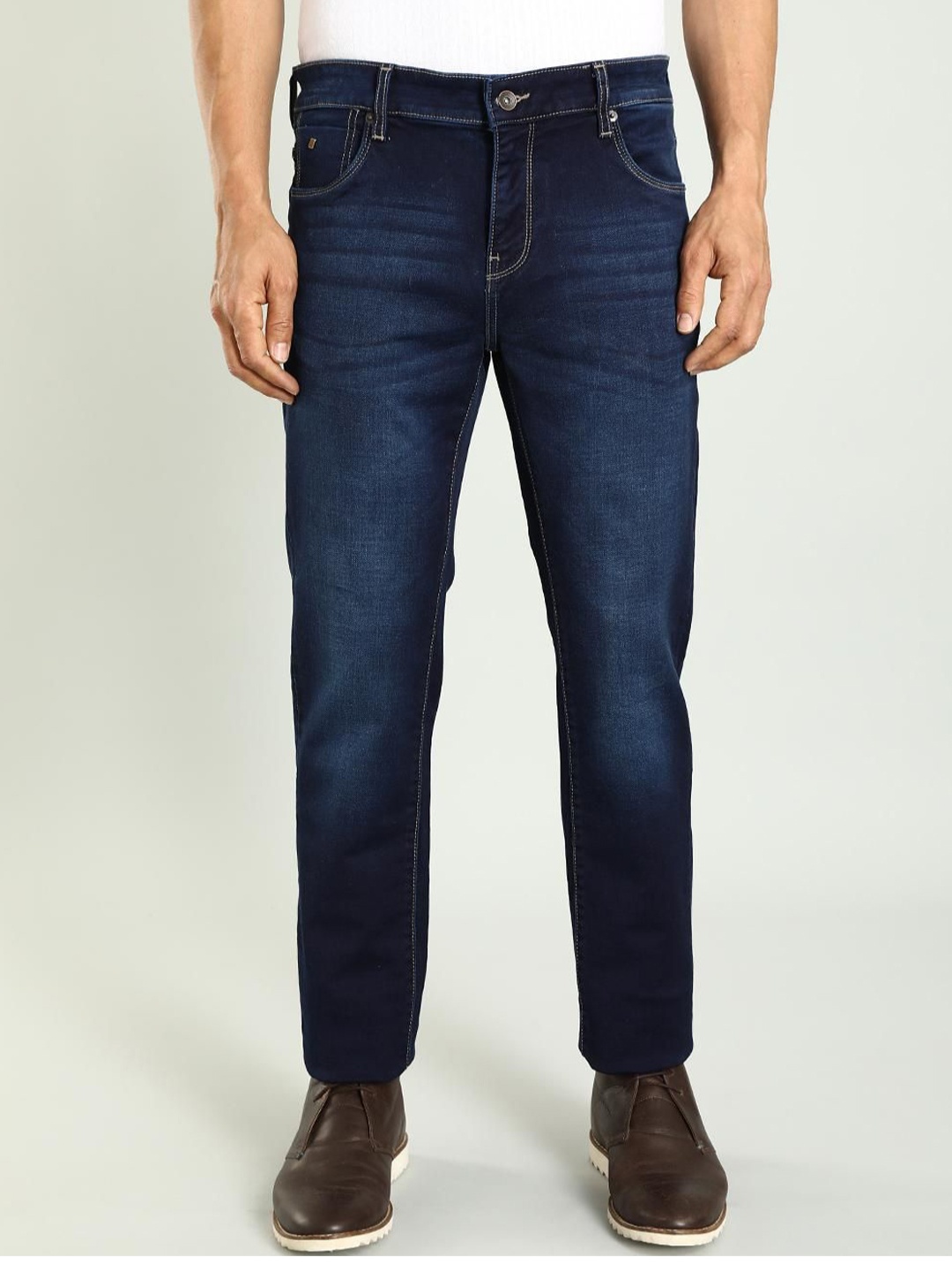 

Indian Terrain Men Brooklyn Mid Rise Slim Fit Light Fade Stretchable Jeans, Blue