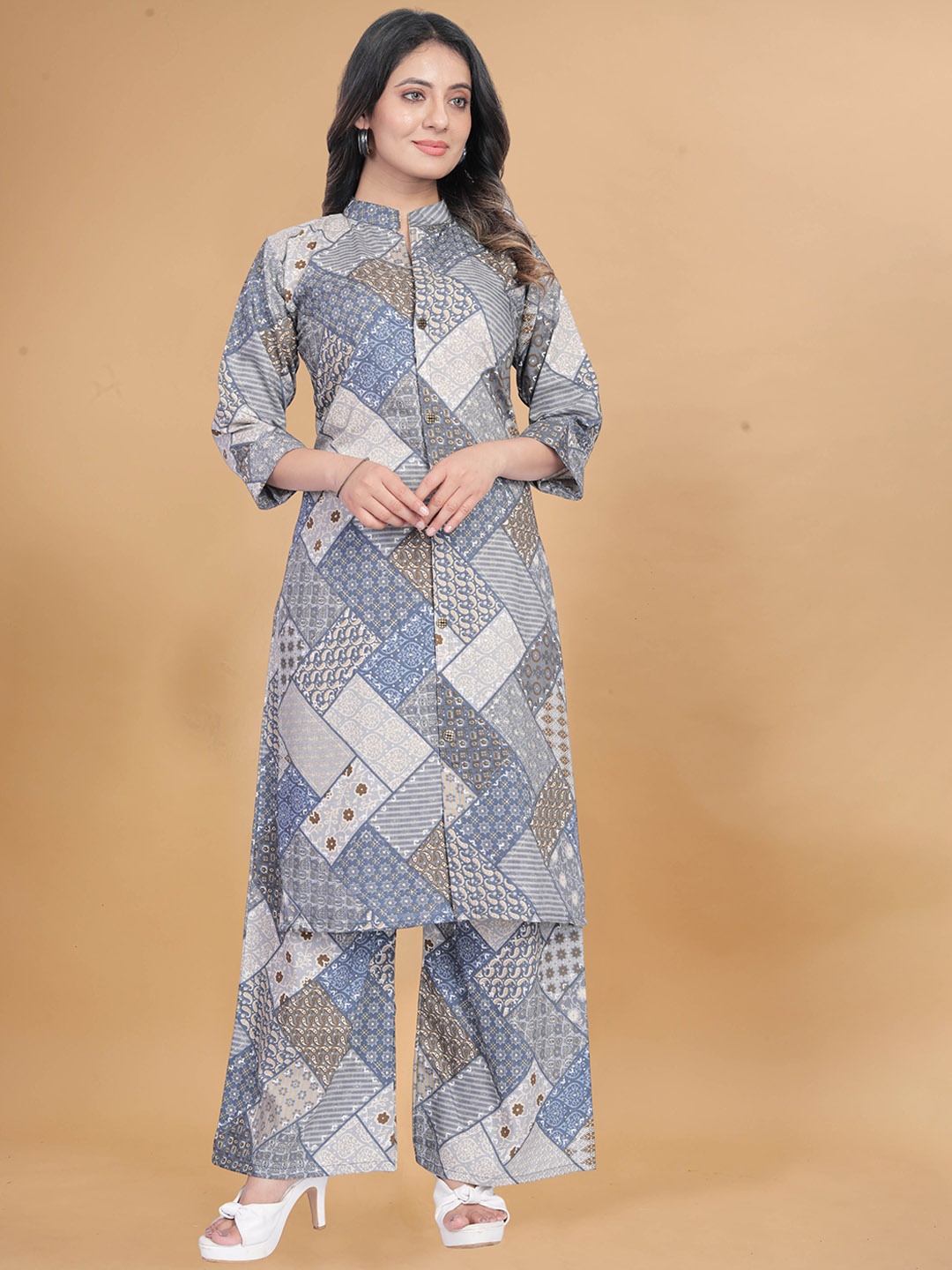 

Ashiya Fab Ethnic Printed Mandarin Collar Top With Palazzos, Grey