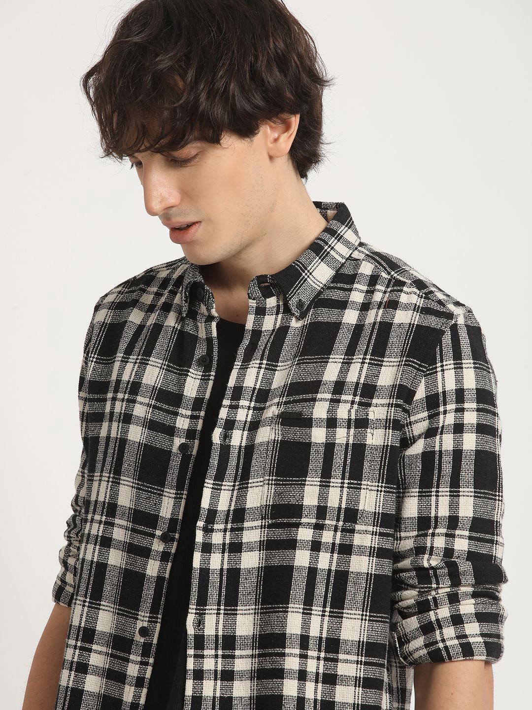 

THE BEAR HOUSE Checked Slim Fit Pure Cotton Casual Shirt, Black