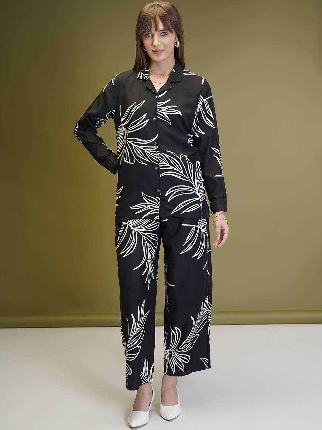 

Ashiya Fab Tropical Printed Shirt With Palazzos, Black