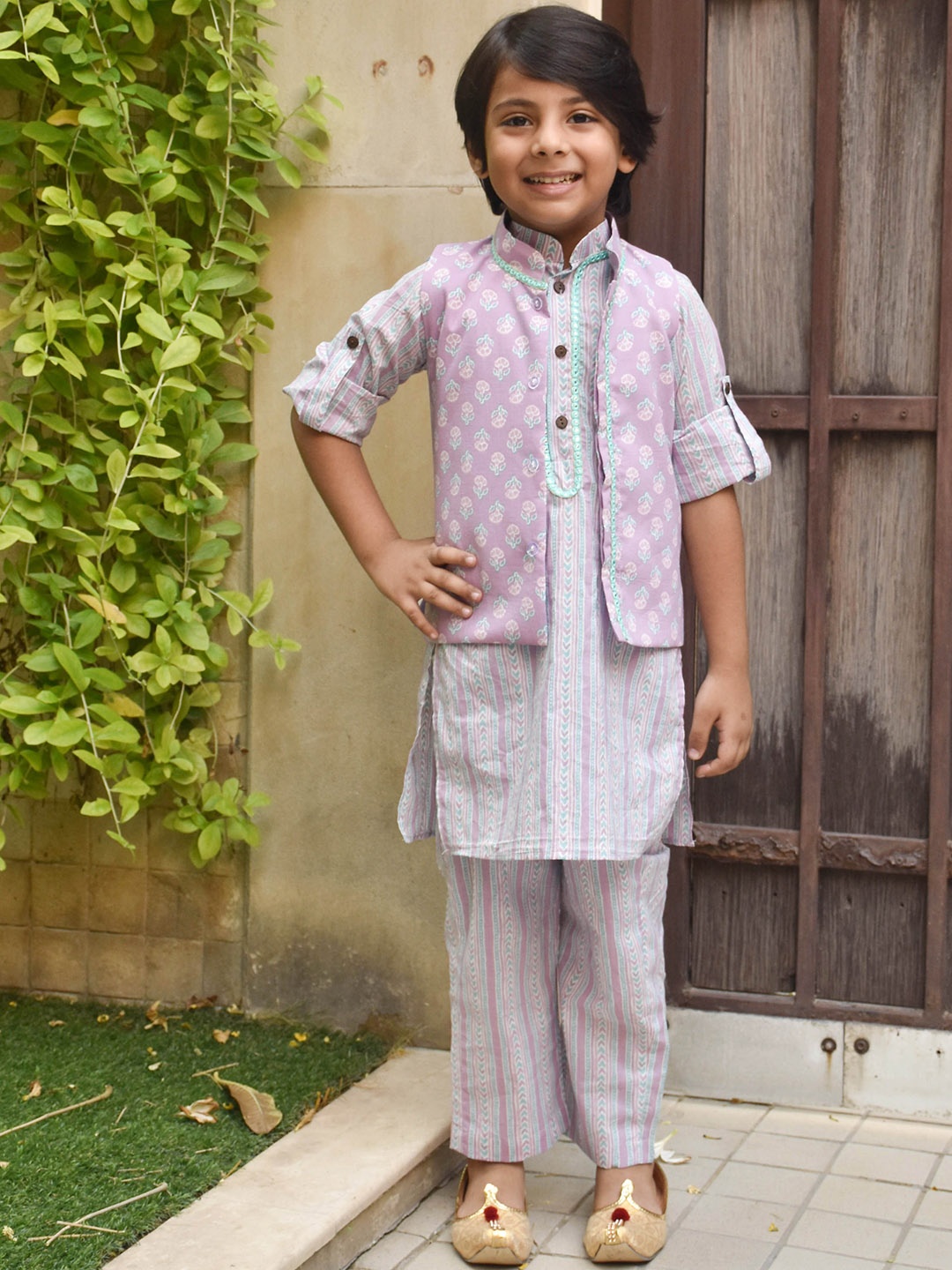 

Fayon Kids Boys Printed Regular Pure Cotton Kurta with Trousers, Lavender