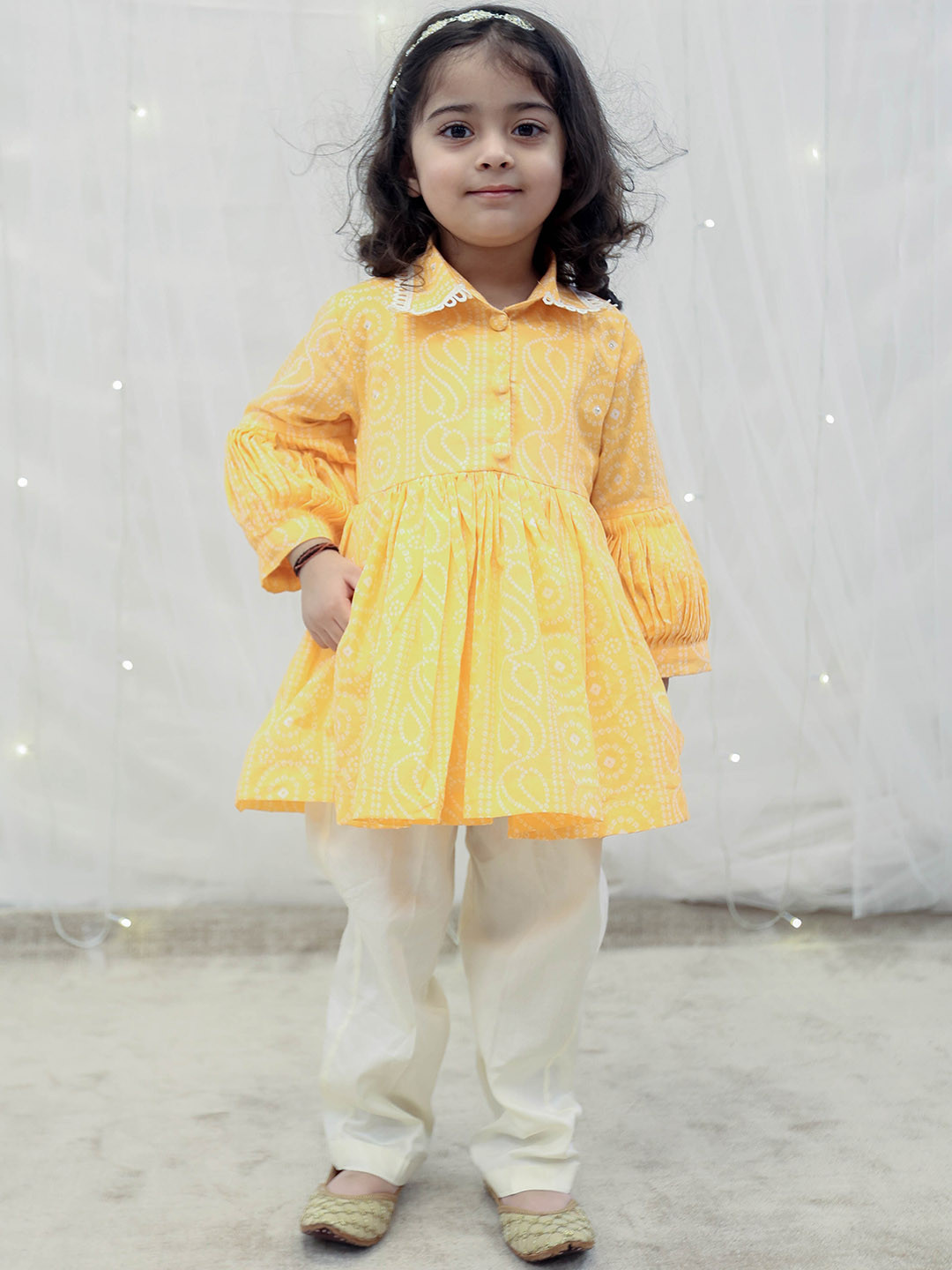 

Fayon Kids Girls Bandhani Printed Regular Pure Cotton Kurti with Trousers, Orange
