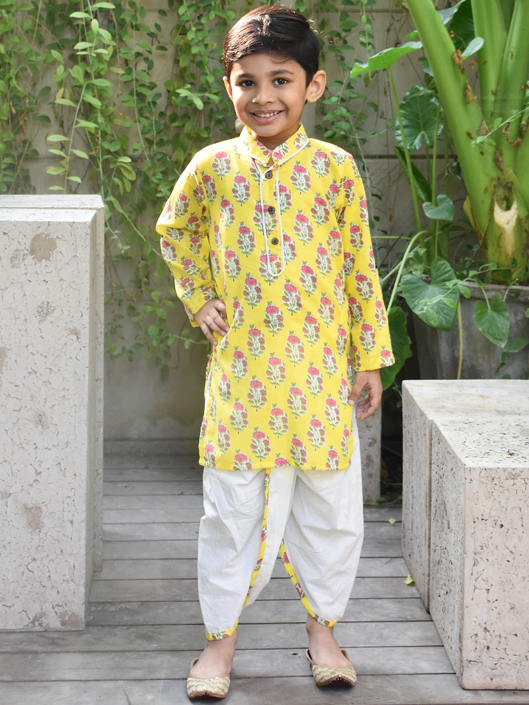 

Fayon Kids Boys Ethnic Motifs Printed Pure Cotton Kurta with Dhoti Pants, Yellow