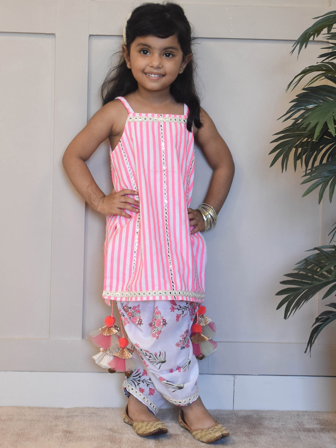 

Fayon Kids Girls Striped Pure Cotton Kurta with Patiala, Pink
