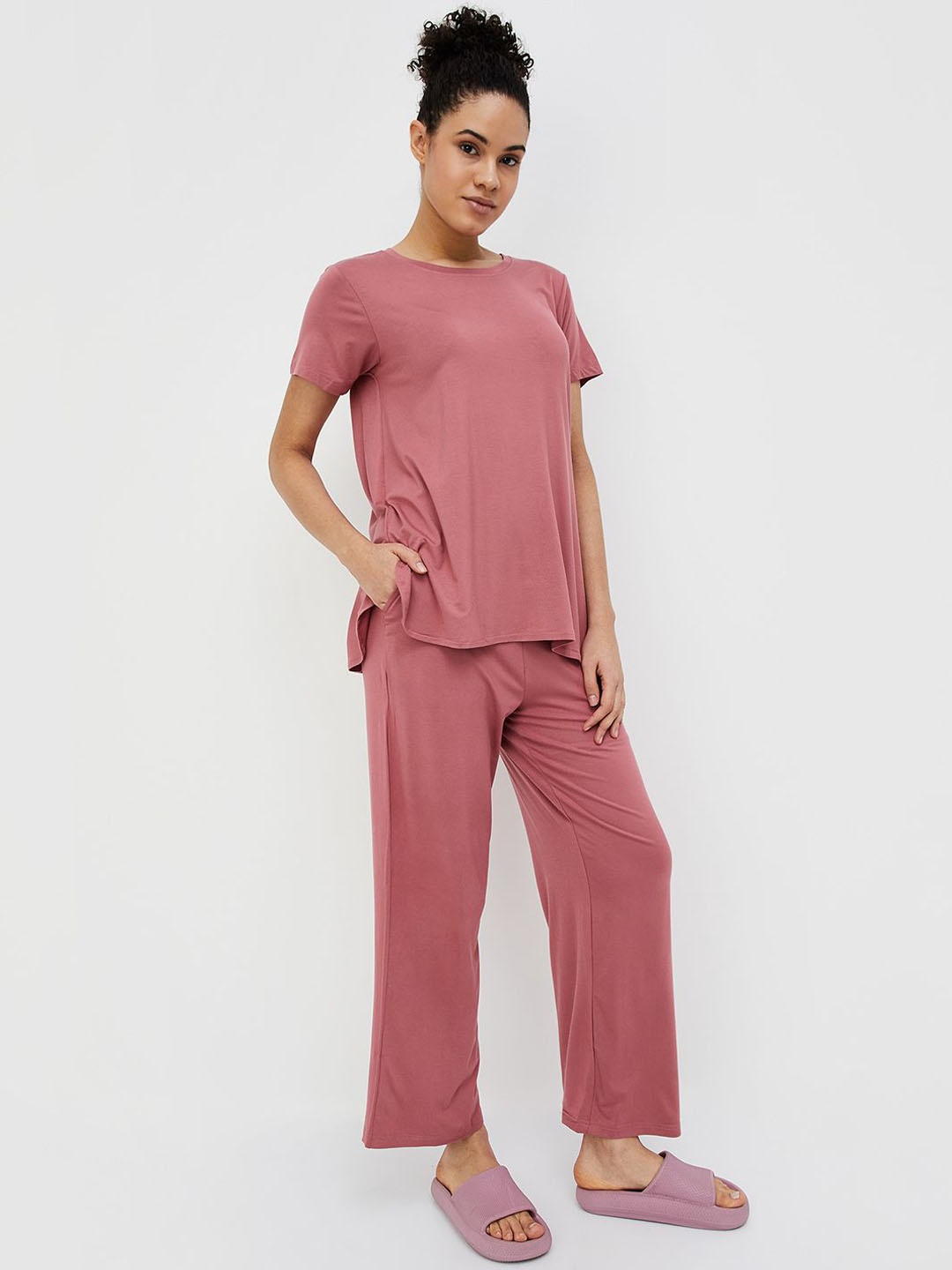 

Ginger by Lifestyle Round Neck Short Sleeves Night suit, Pink
