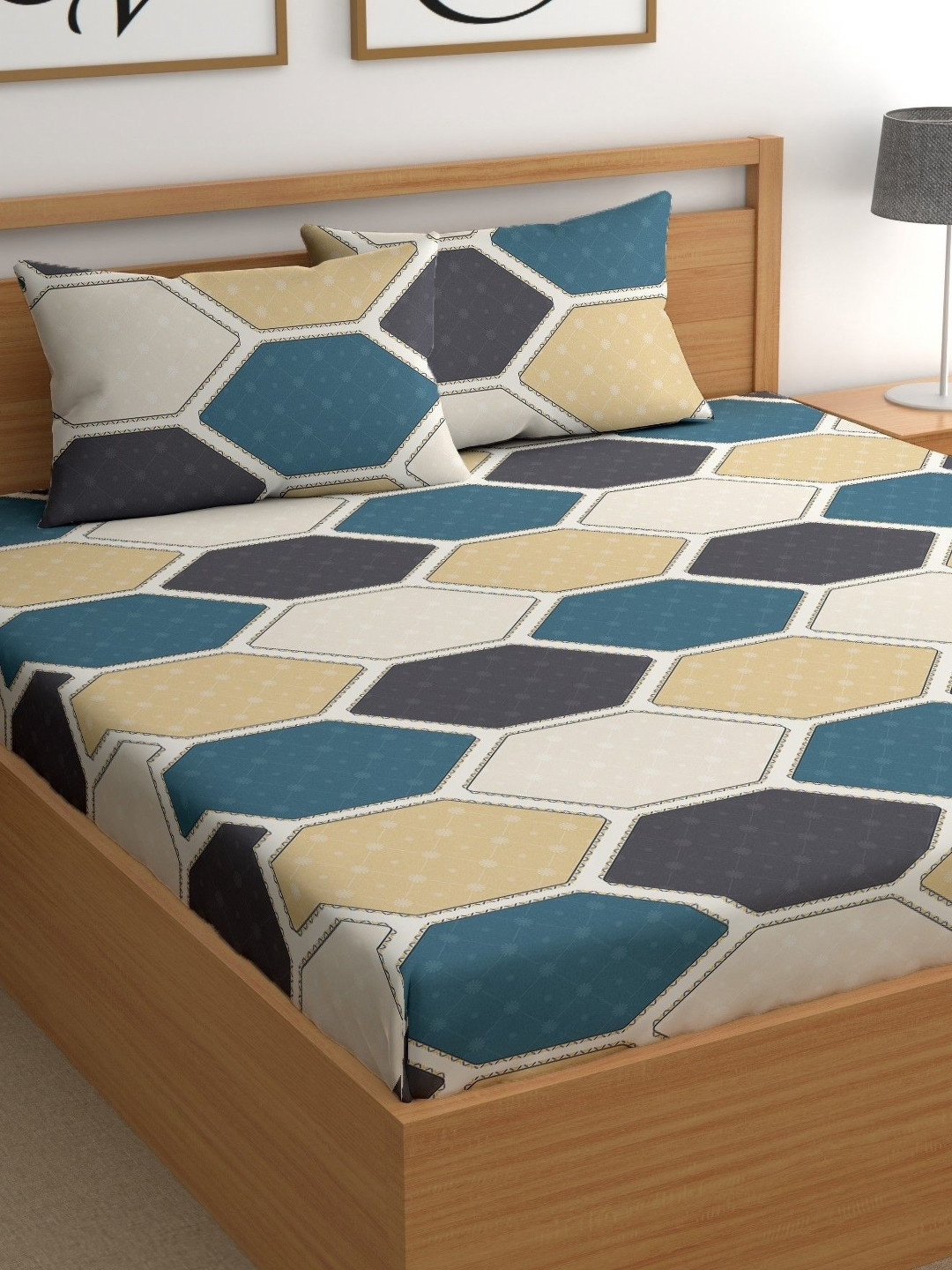 

CHHAVI INDIA White & Blue Geometric Microfiber 210 TC King Bedsheet With 2 Pillow Covers