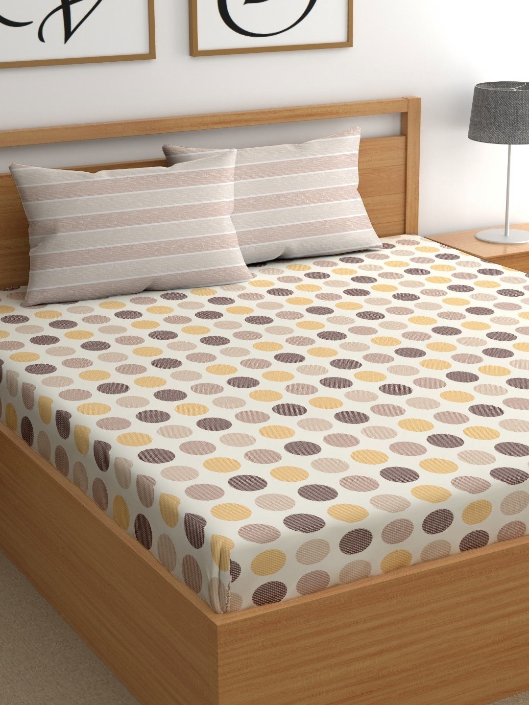 

CHHAVI INDIA Yellow & Grey Geometric Microfiber 210 TC King Bedsheet With 2 Pillow Covers