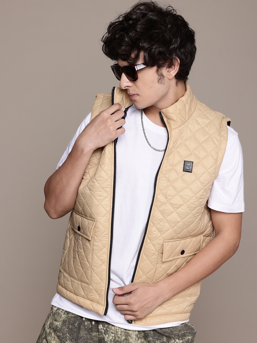 

The Roadster Lifestyle Co. Quilted Gilet Jacket, Beige