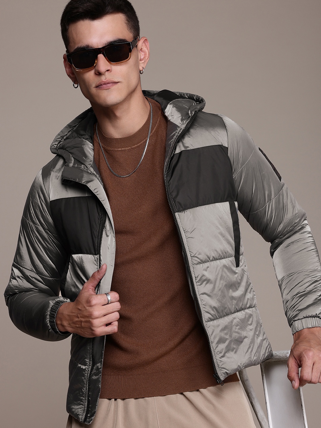 

The Roadster Life Co. Colourblocked Hooded Puffer Jacket, Grey