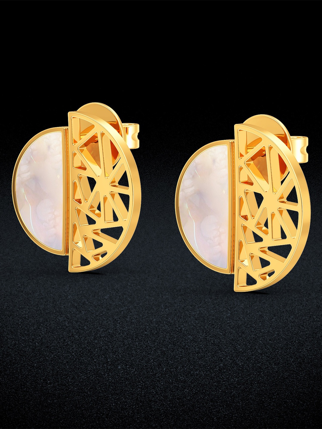 

Joyalukkas 22KT BIS Hallmark Gold Stud Earrings 4.57 gm