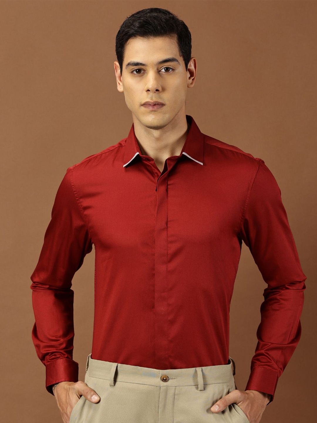 

INVICTUS Original Slim Fit Cotton Spread Collar Formal Shirt, Maroon