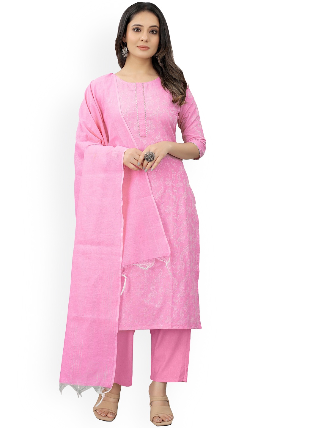 

revika Paisley Printed Gotta Patti Straight Kurta With Trousers & Dupatta, Pink