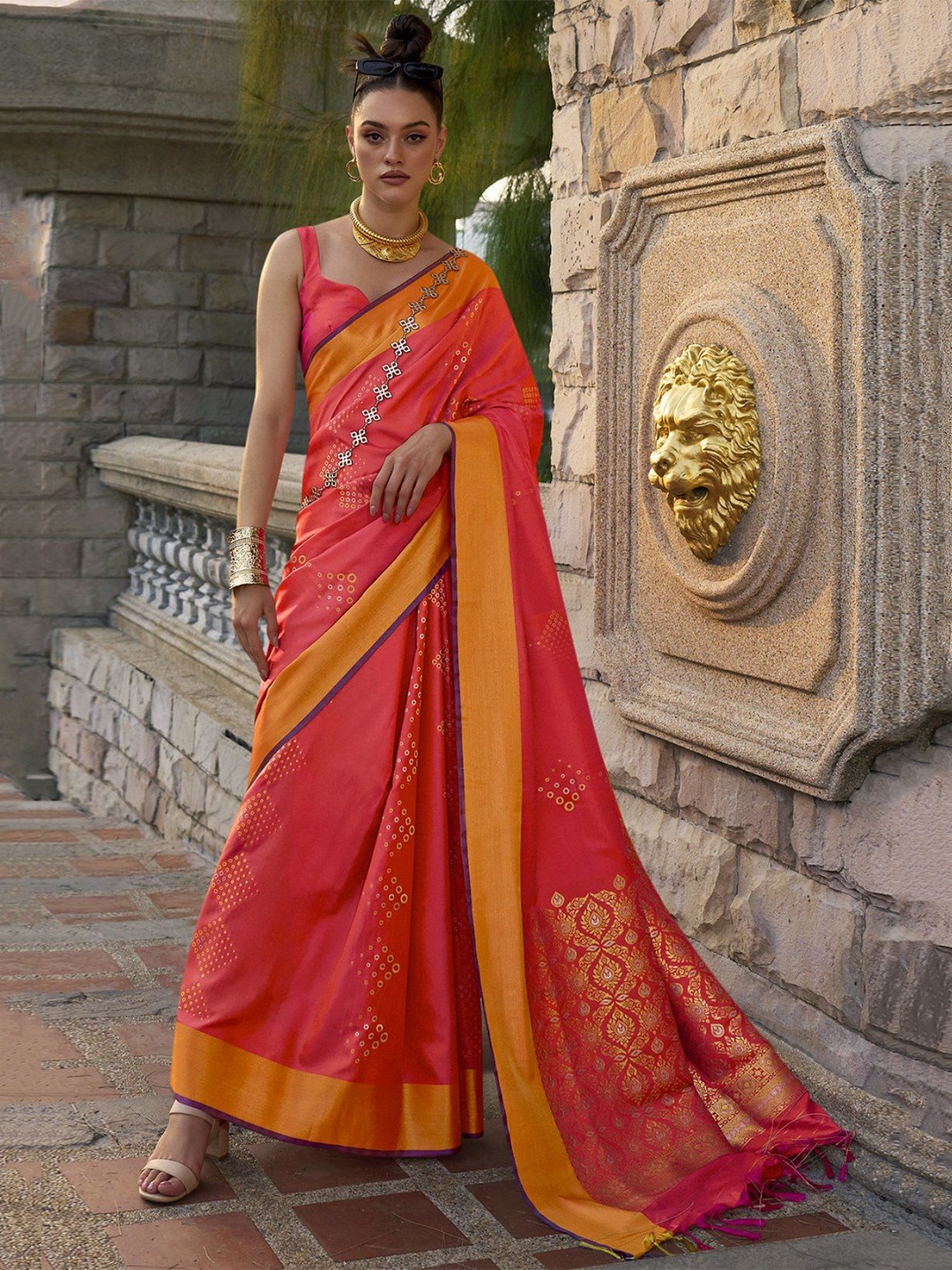 

MySilkLove Woven Design Banarasi Saree, Red