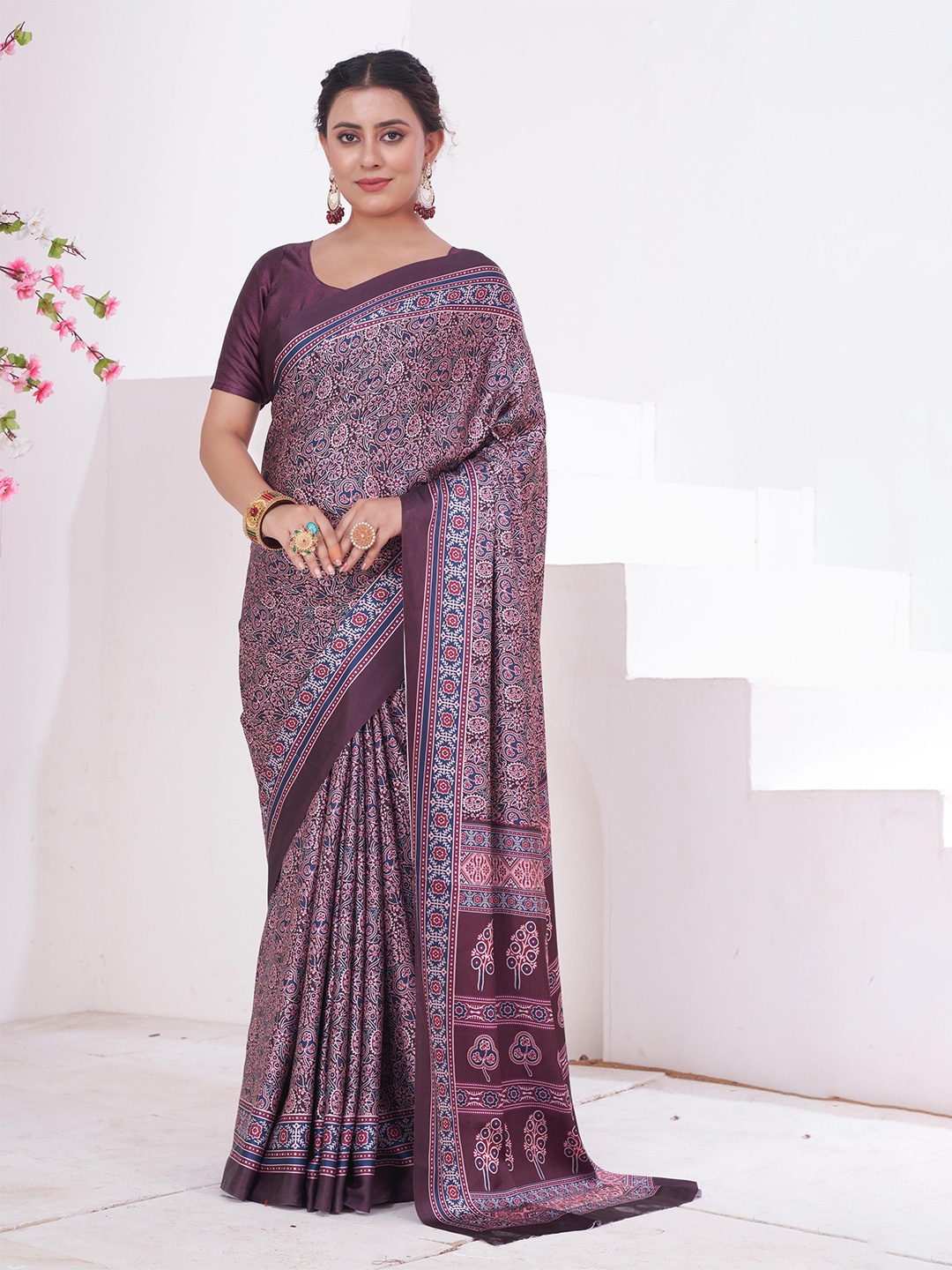 

MySilkLove Ethnic Motifs Satin Saree, Purple