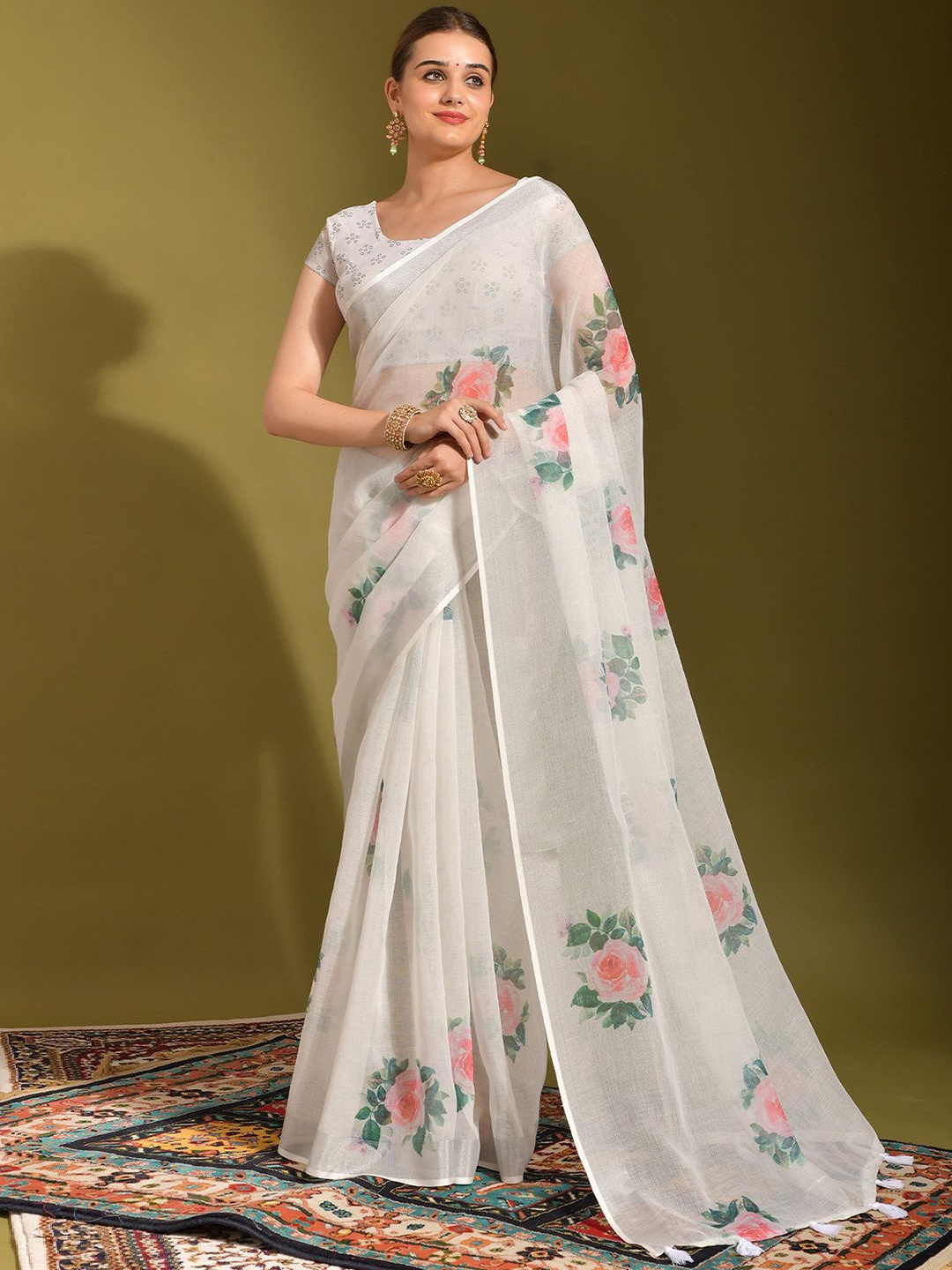 

MySilkLove Floral Pure Linen Saree, White