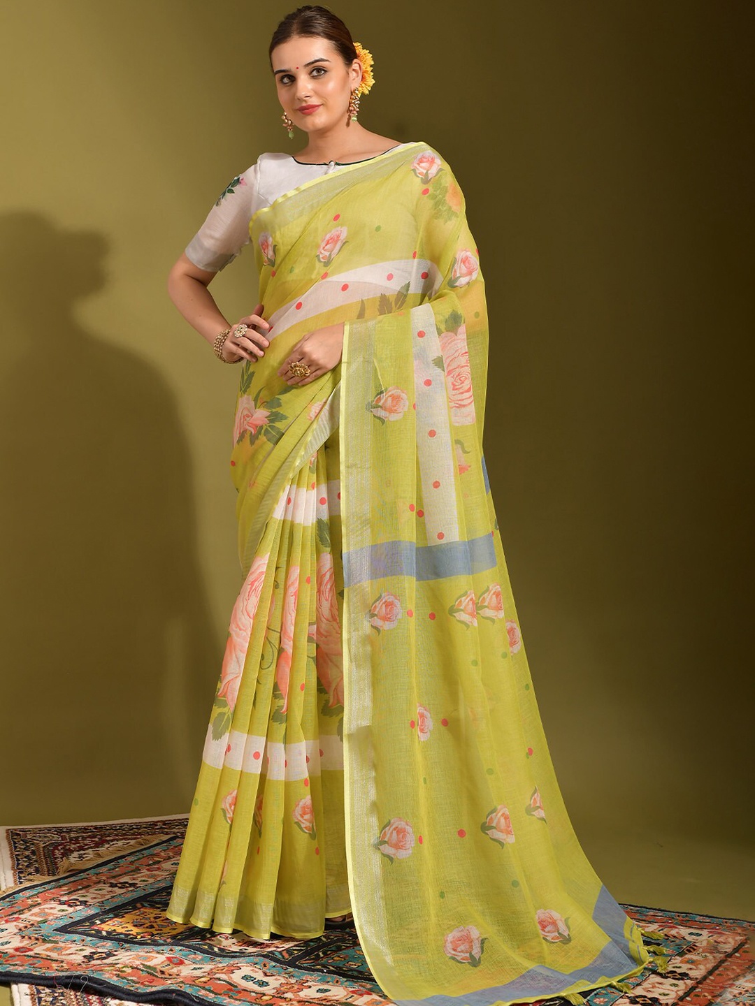 

MySilkLove Floral Zari Pure Linen Saree, Lime green