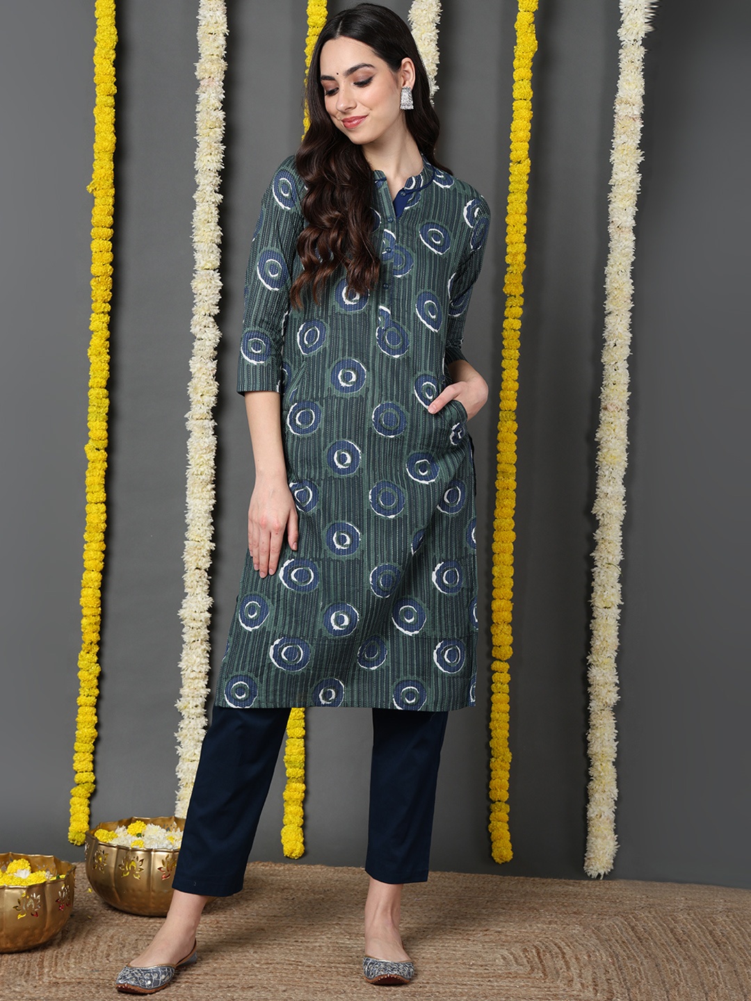 

KALINI Geometric Printed Mandarin Collar Cotton Straight Kurta, Teal